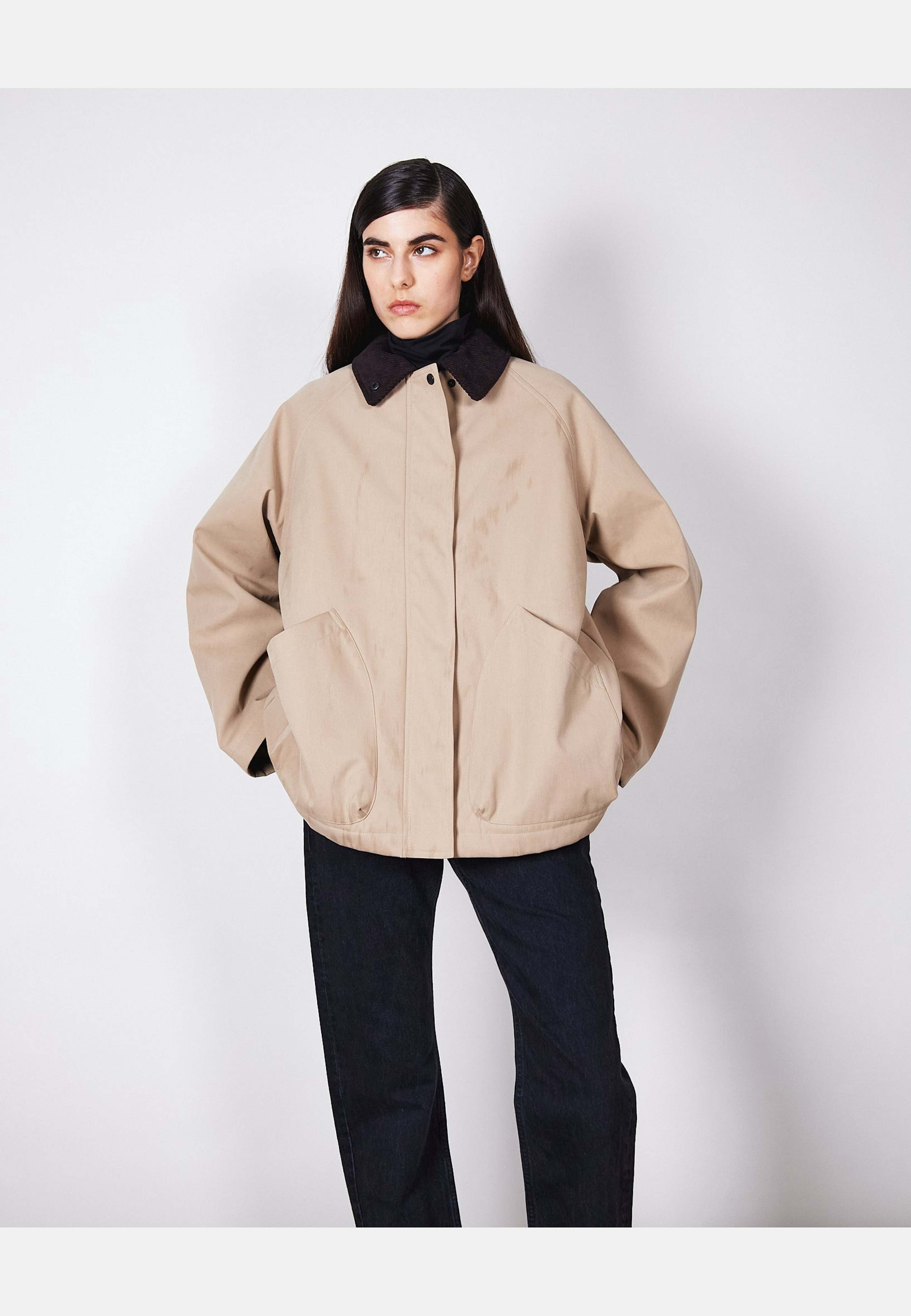 Davonna, från Brixtol Textiles, i färgen khaki. Klicka för att öppna bilden i stort format