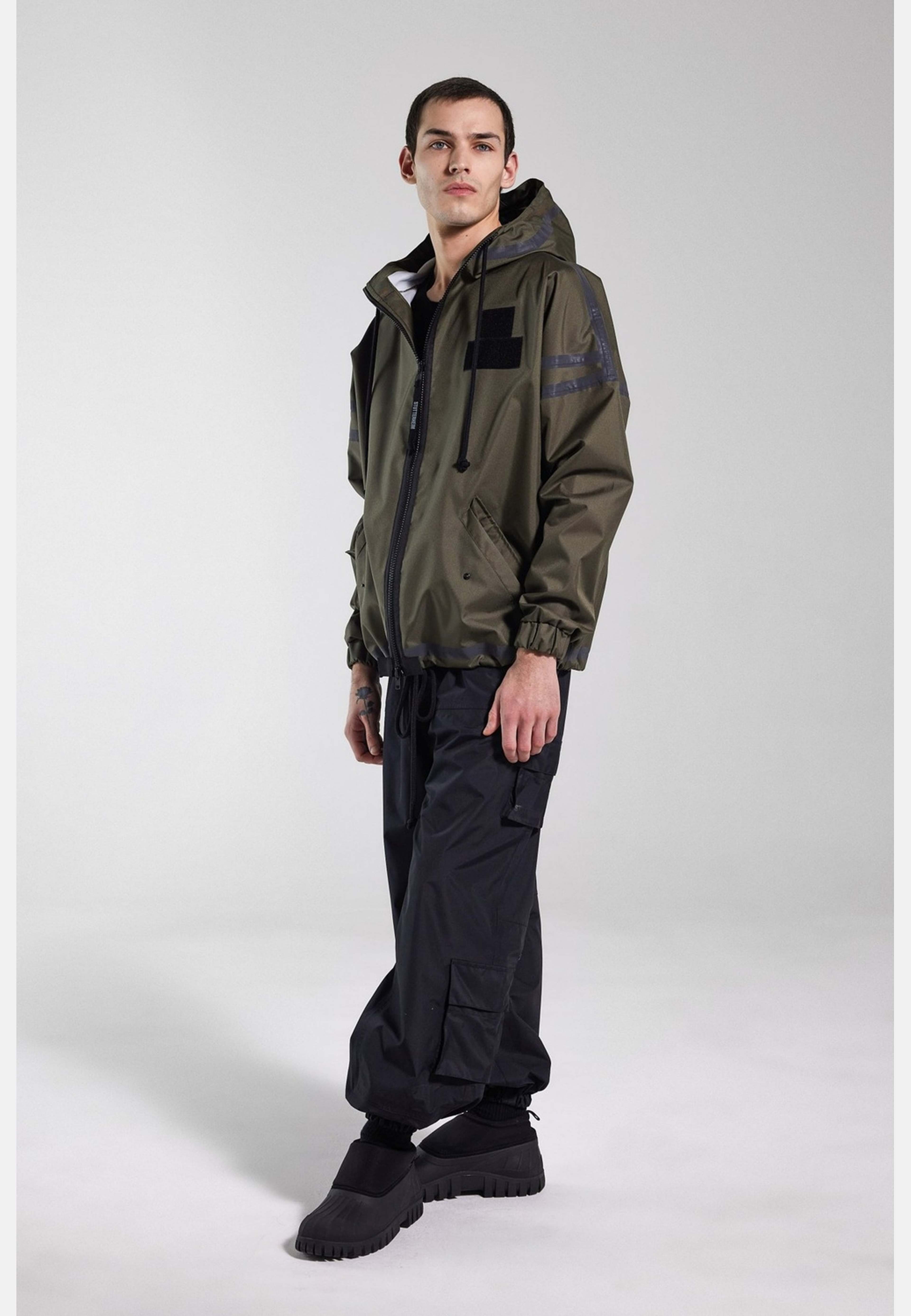 Forsa Full Zip Jacket, från Stutterheim, i färgen green. Klicka för att öppna bilden i stort format