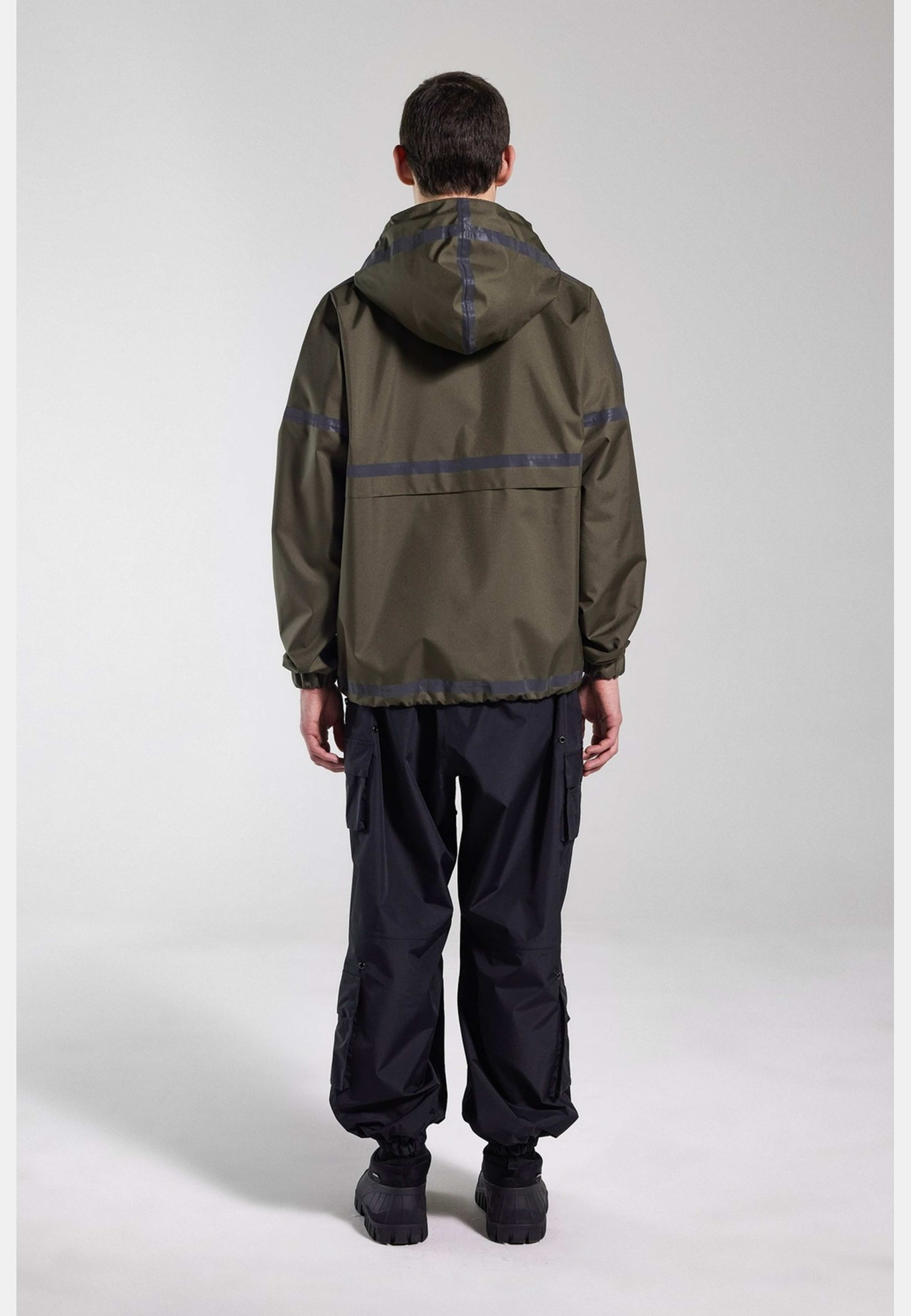 Forsa Full Zip Jacket, från Stutterheim, i färgen green. Klicka för att öppna bilden i stort format