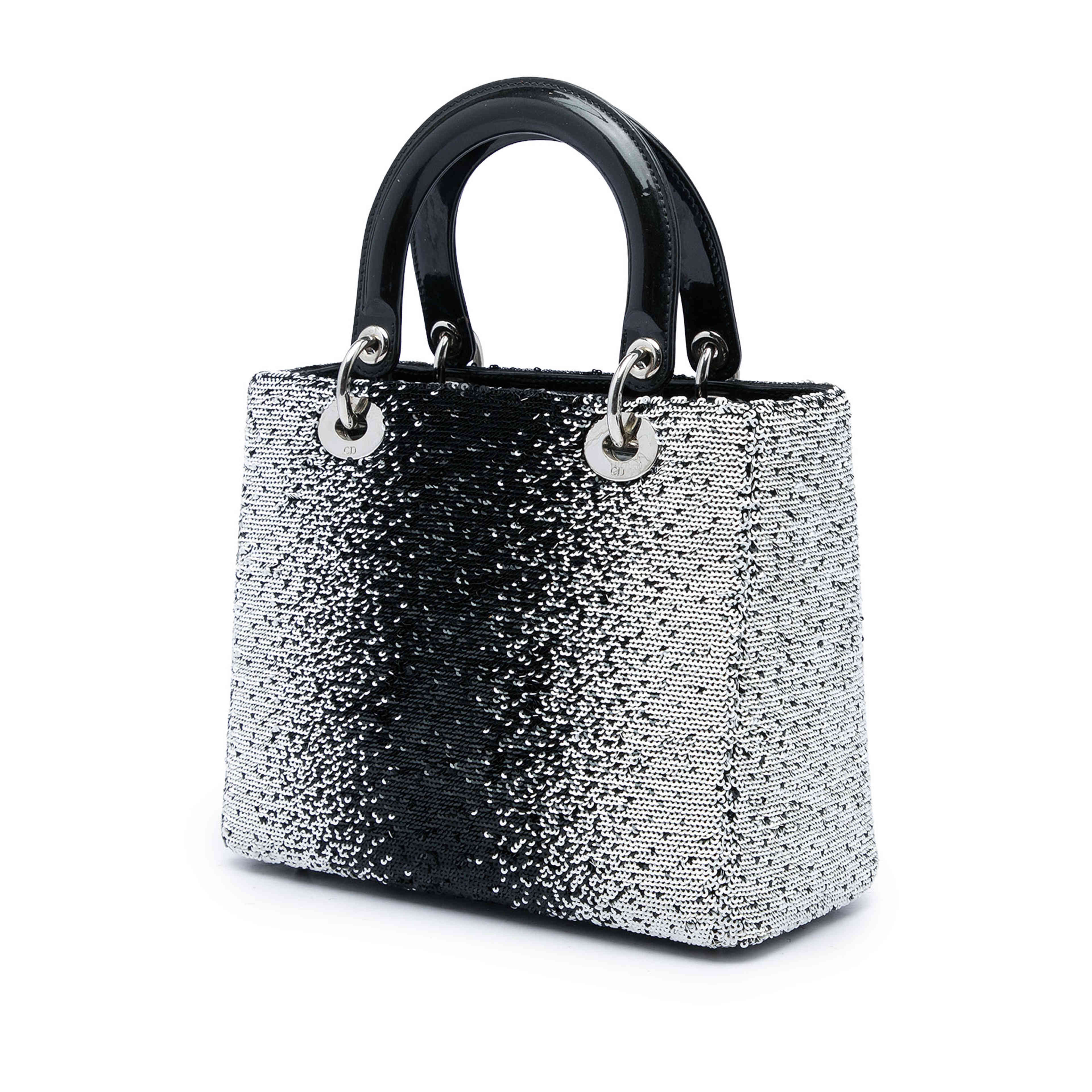 Dior Medium Sequins Lady Dior, från Luxclusif, i färgen svart. Klicka för att öppna bilden i stort format