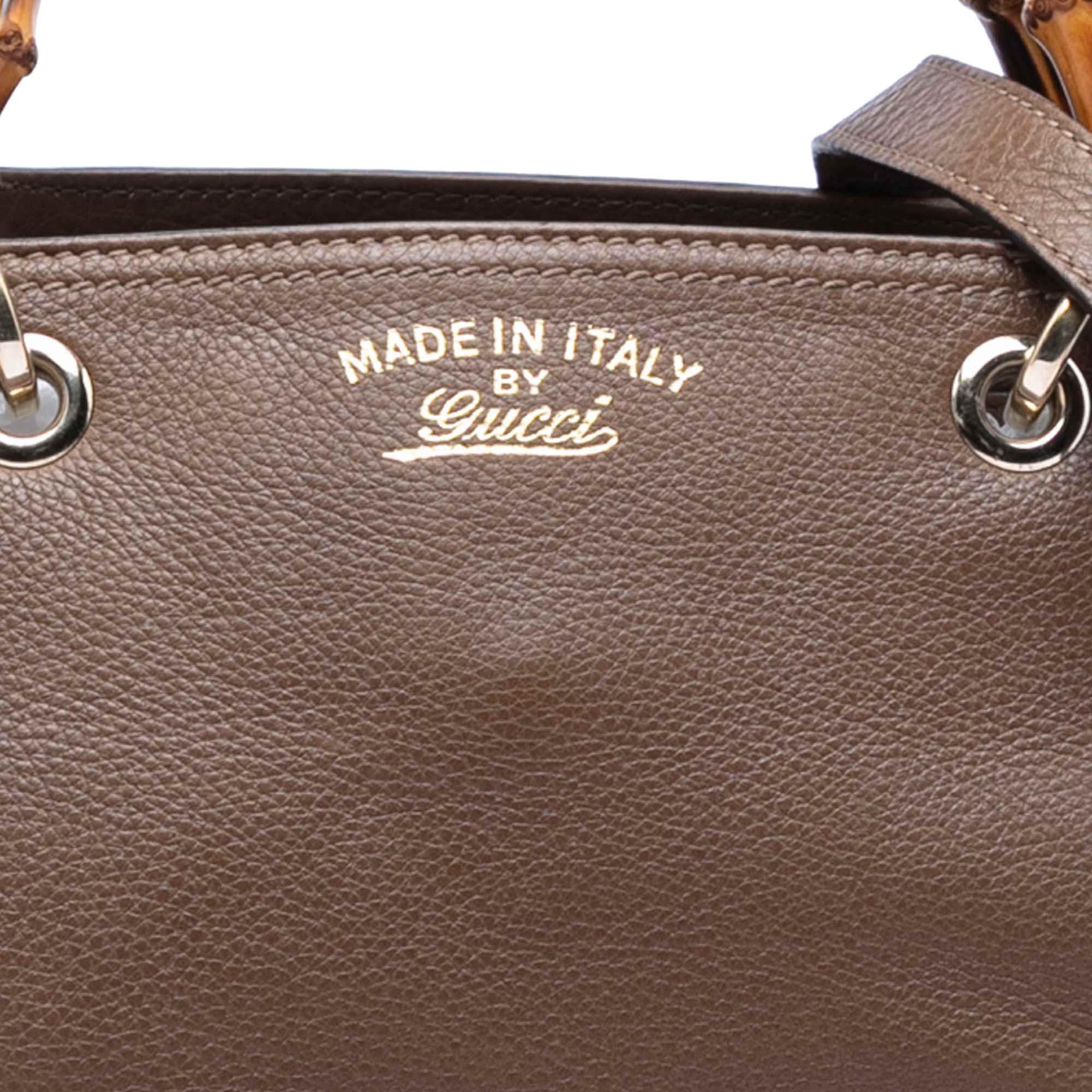 Gucci Medium Calfskin Bamboo Shopper Satchel, från Luxclusif, i färgen brun. Klicka för att öppna bilden i stort format