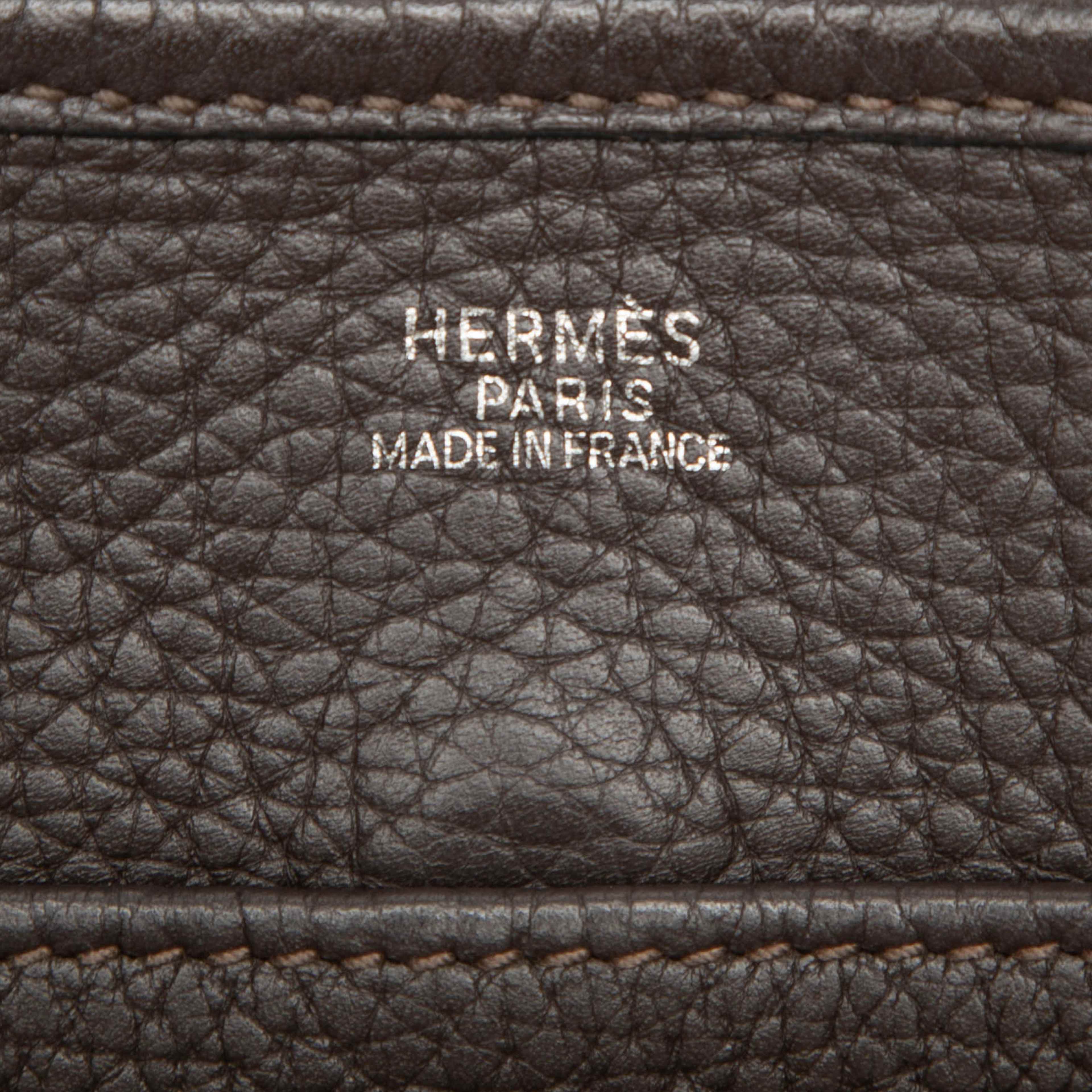 Hermès Toile And Clemence Evelyne I 29, från Luxclusif, i färgen beige. Klicka för att öppna bilden i stort format