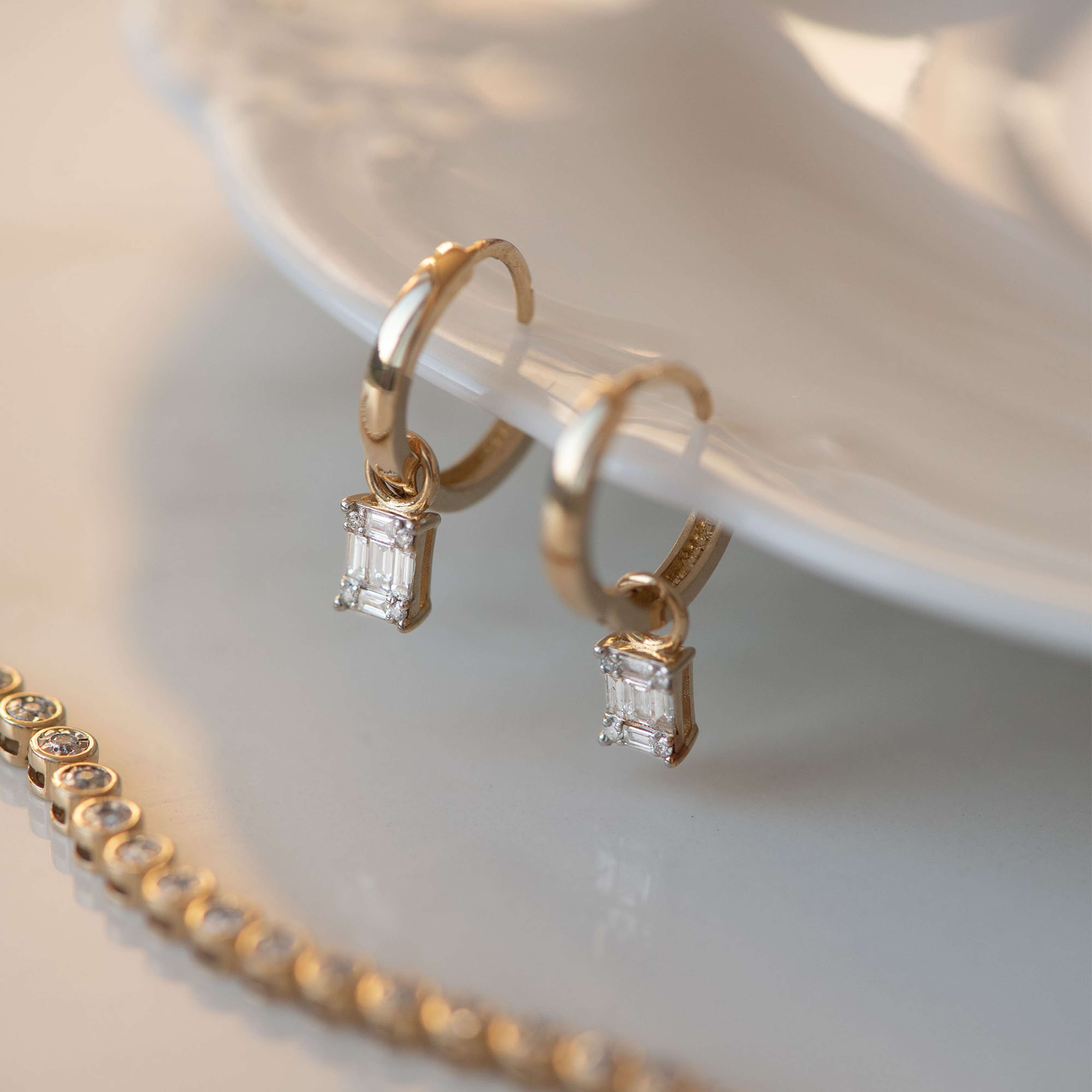 De La Paix 14 Karat Guld Creoler
