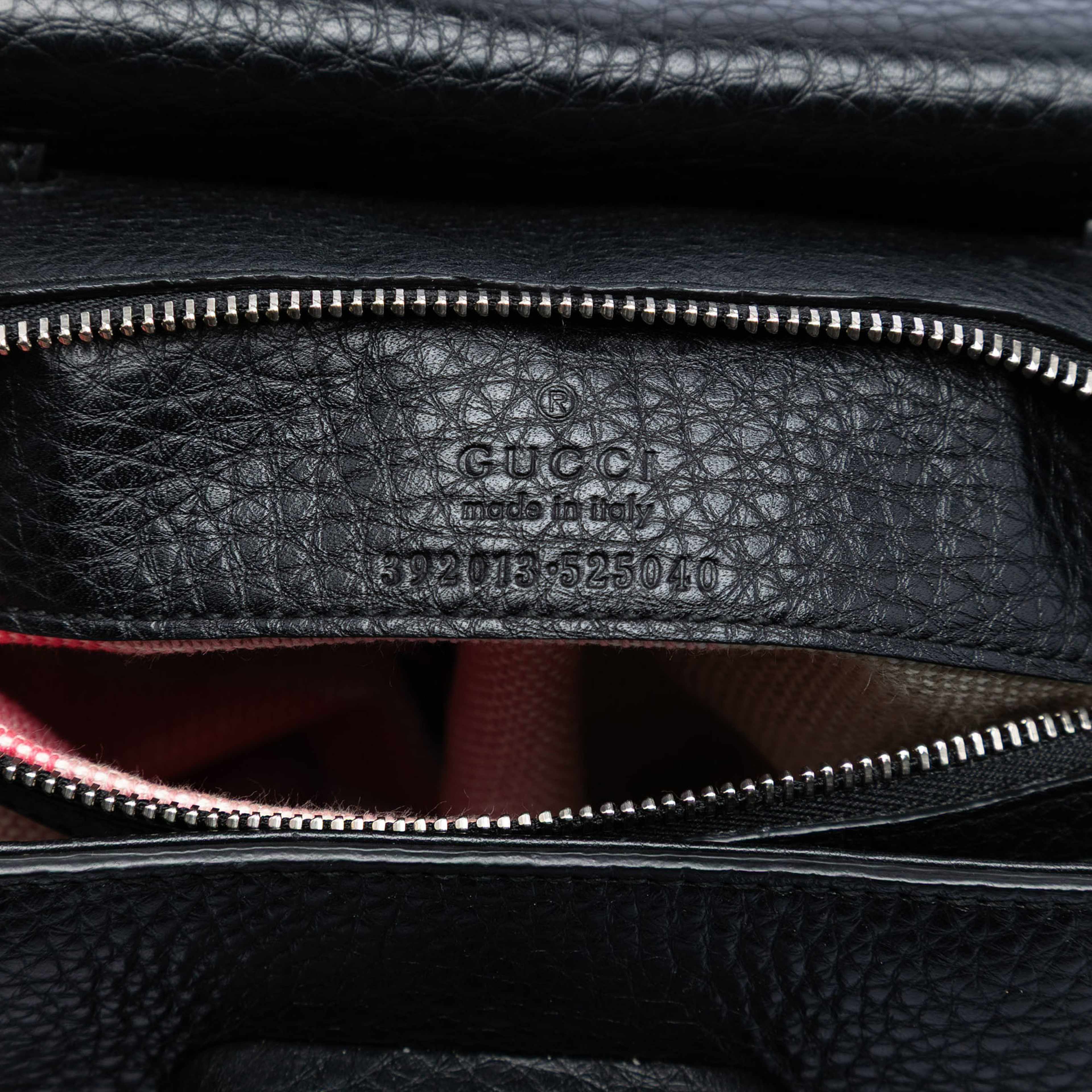 Gucci Medium Leather Bamboo Daily Satchel, från Luxclusif, i färgen black. Klicka för att öppna bilden i stort format