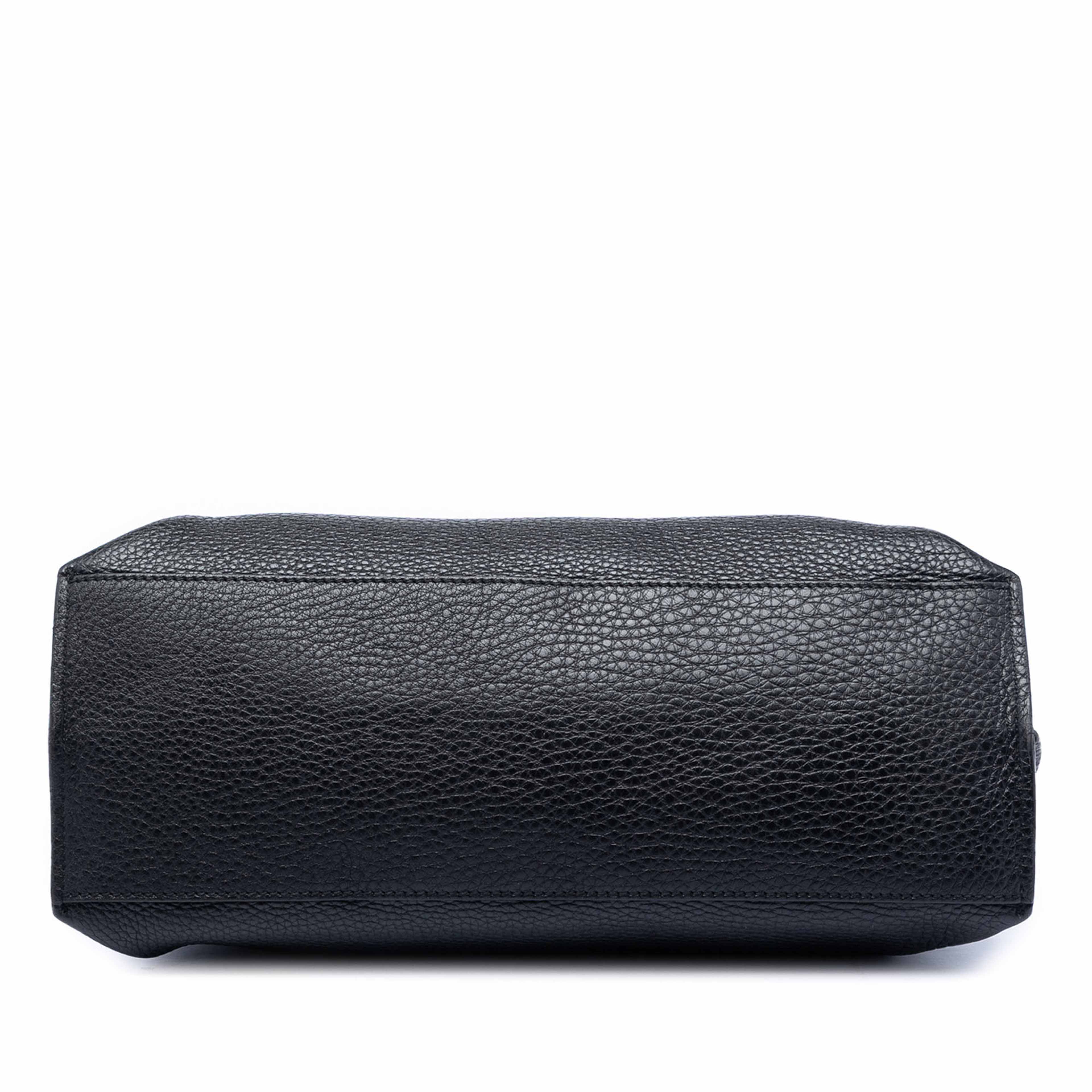 Gucci Medium Leather Bamboo Daily Satchel, från Luxclusif, i färgen black. Klicka för att öppna bilden i stort format