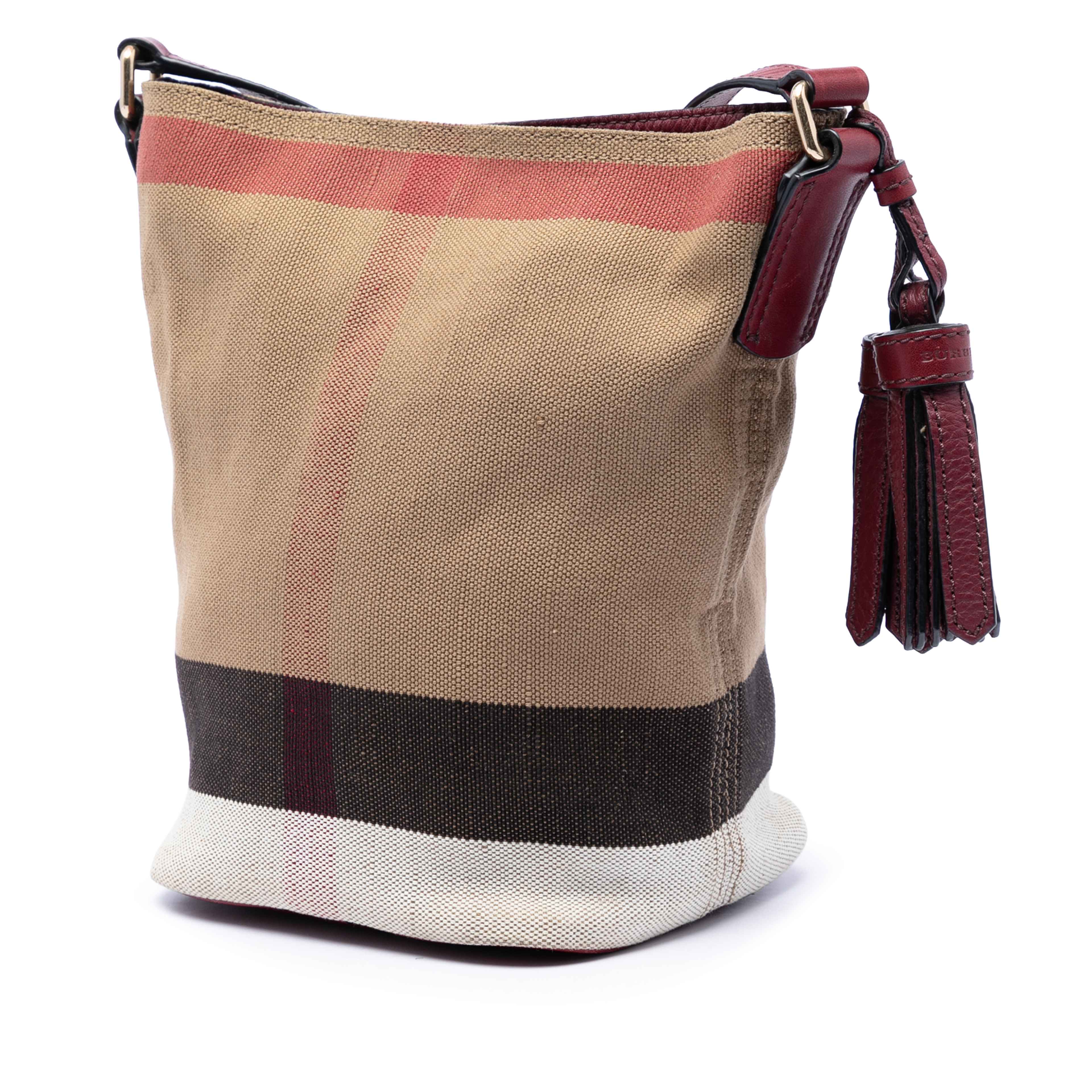 Burberry Mini Mega Check Canvas Ashby Tassel Bucket Bag, från Luxclusif, i färgen brun. Klicka för att öppna bilden i stort format