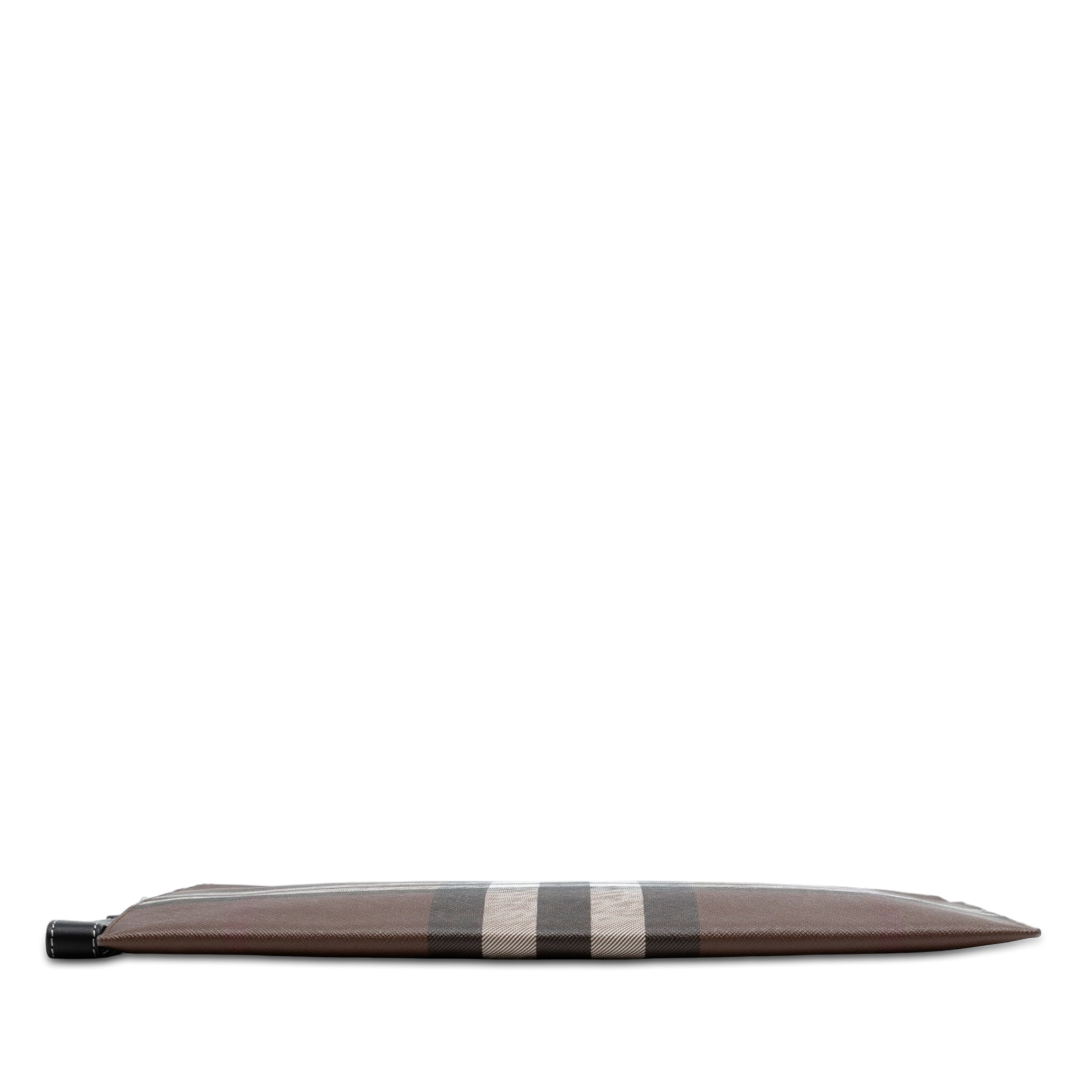 Burberry Check Coated Canvas Zip Pouch, från Luxclusif, i färgen brun. Klicka för att öppna bilden i stort format