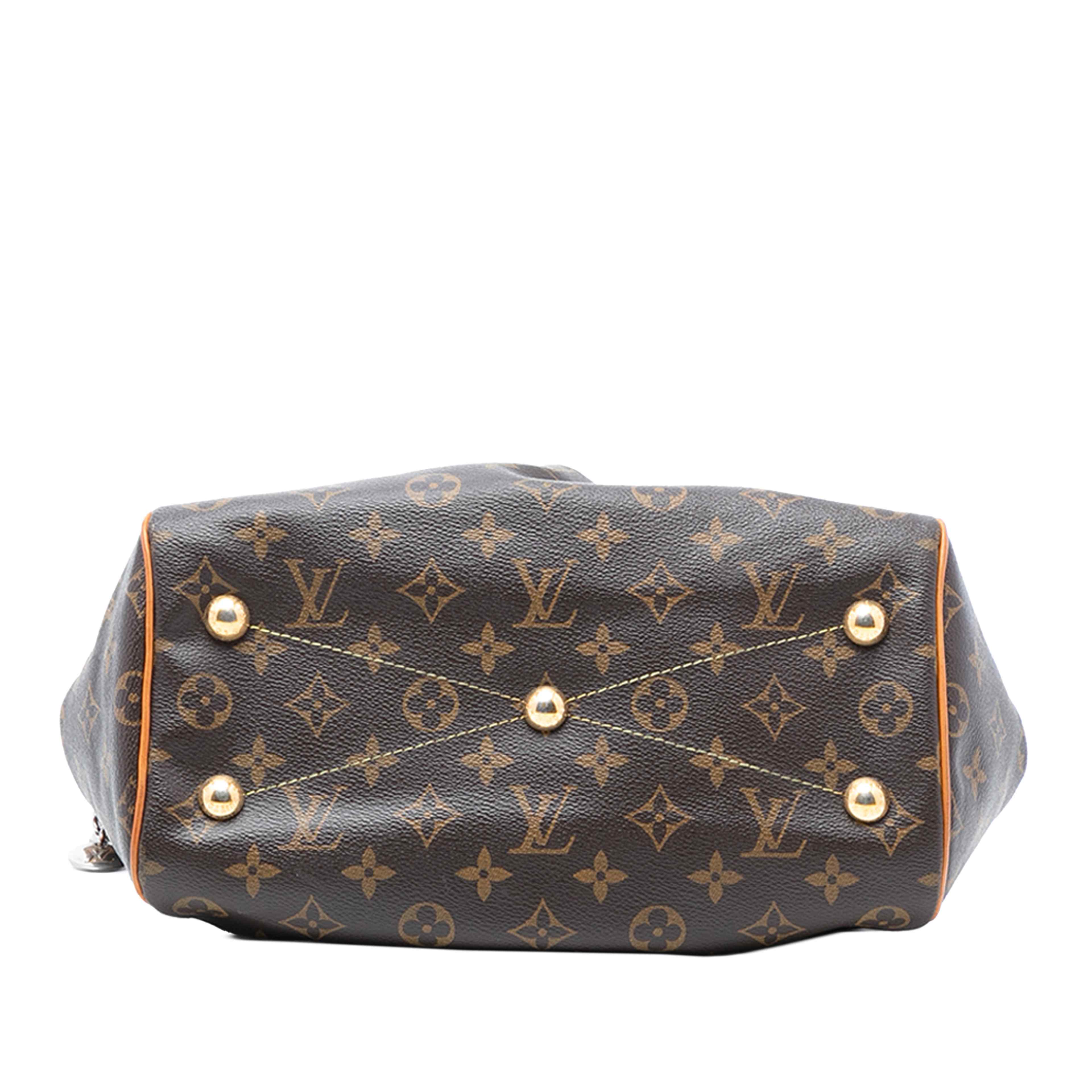 Louis Vuitton Monogram Tivoli Pm, från Luxclusif, i färgen brown. Klicka för att öppna bilden i stort format