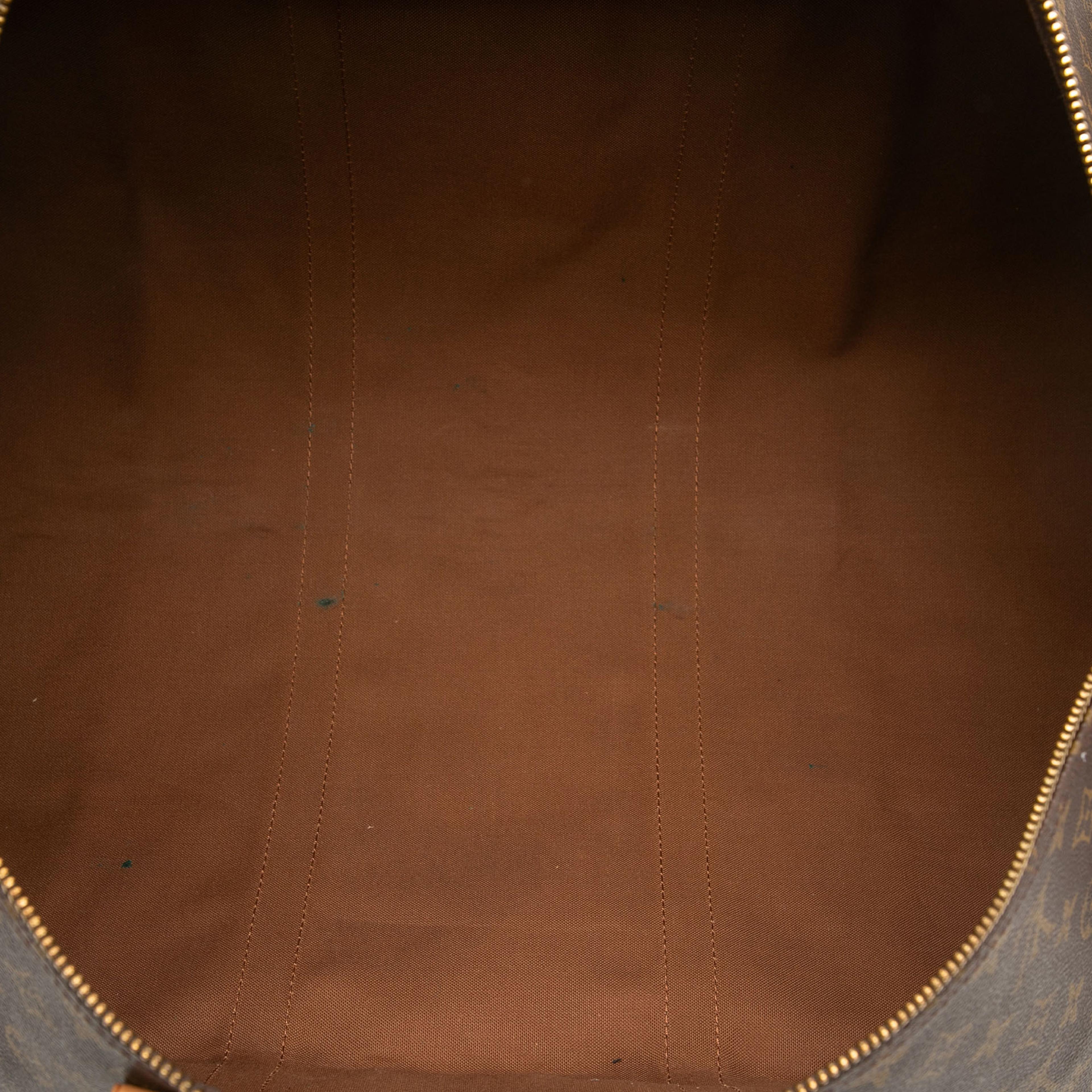 Louis Vuitton Monogram Keepall Bandouliere 60, från Luxclusif, i färgen brown. Klicka för att öppna bilden i stort format