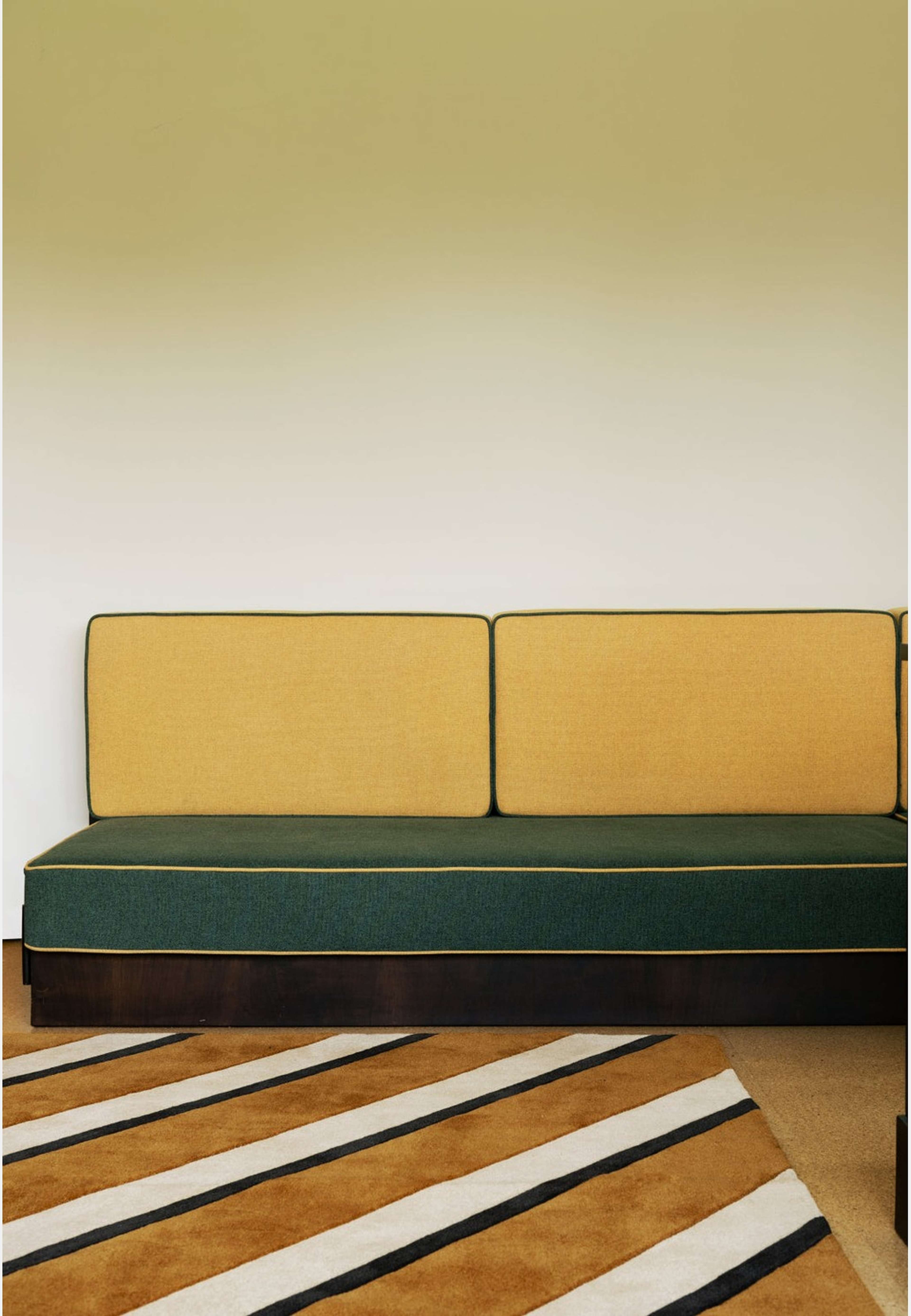 Teklan Diagonal Sand, från Layered, i färgen sand. Klicka för att öppna bilden i stort format