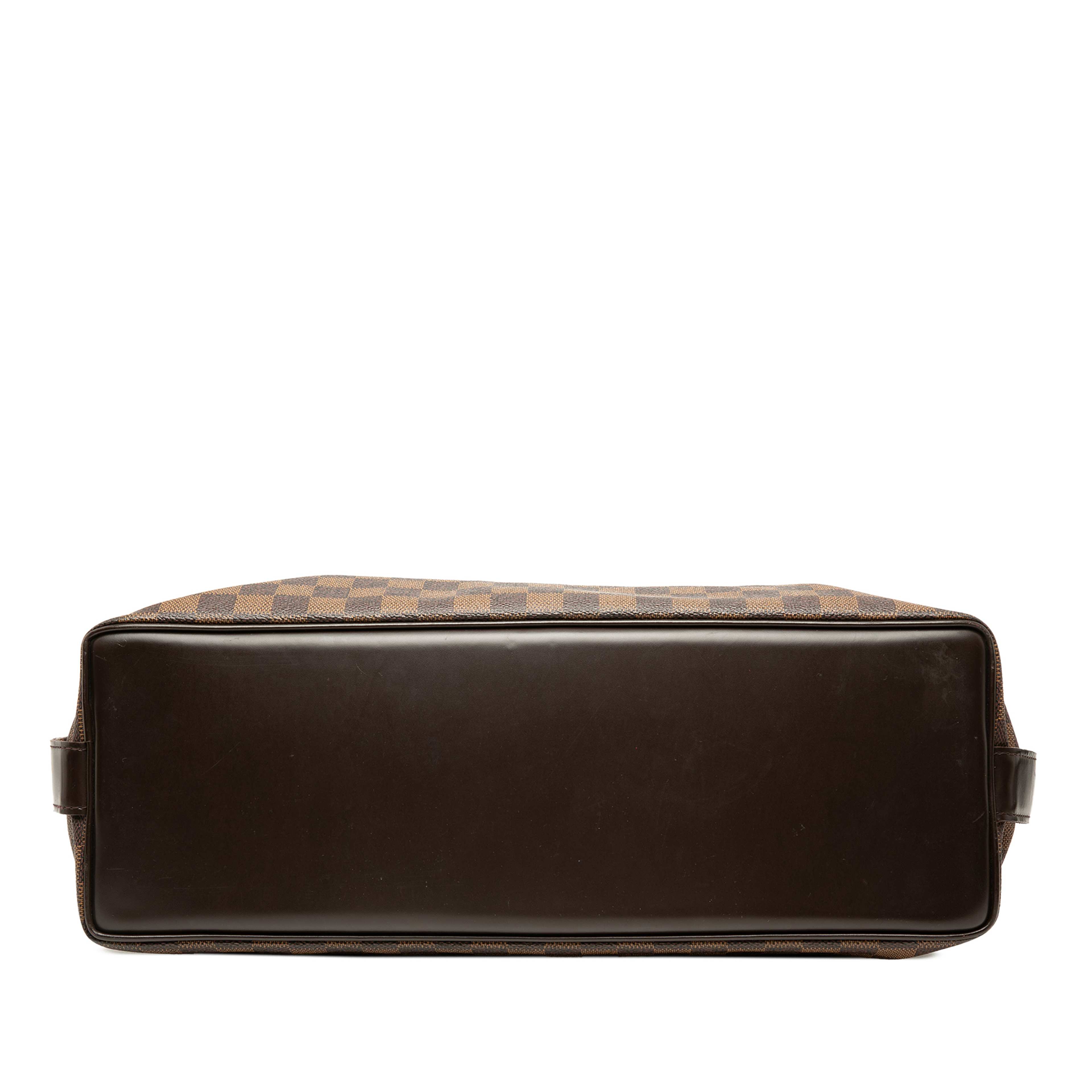Louis Vuitton Damier Ebene Chelsea, från Luxclusif, i färgen brun. Klicka för att öppna bilden i stort format