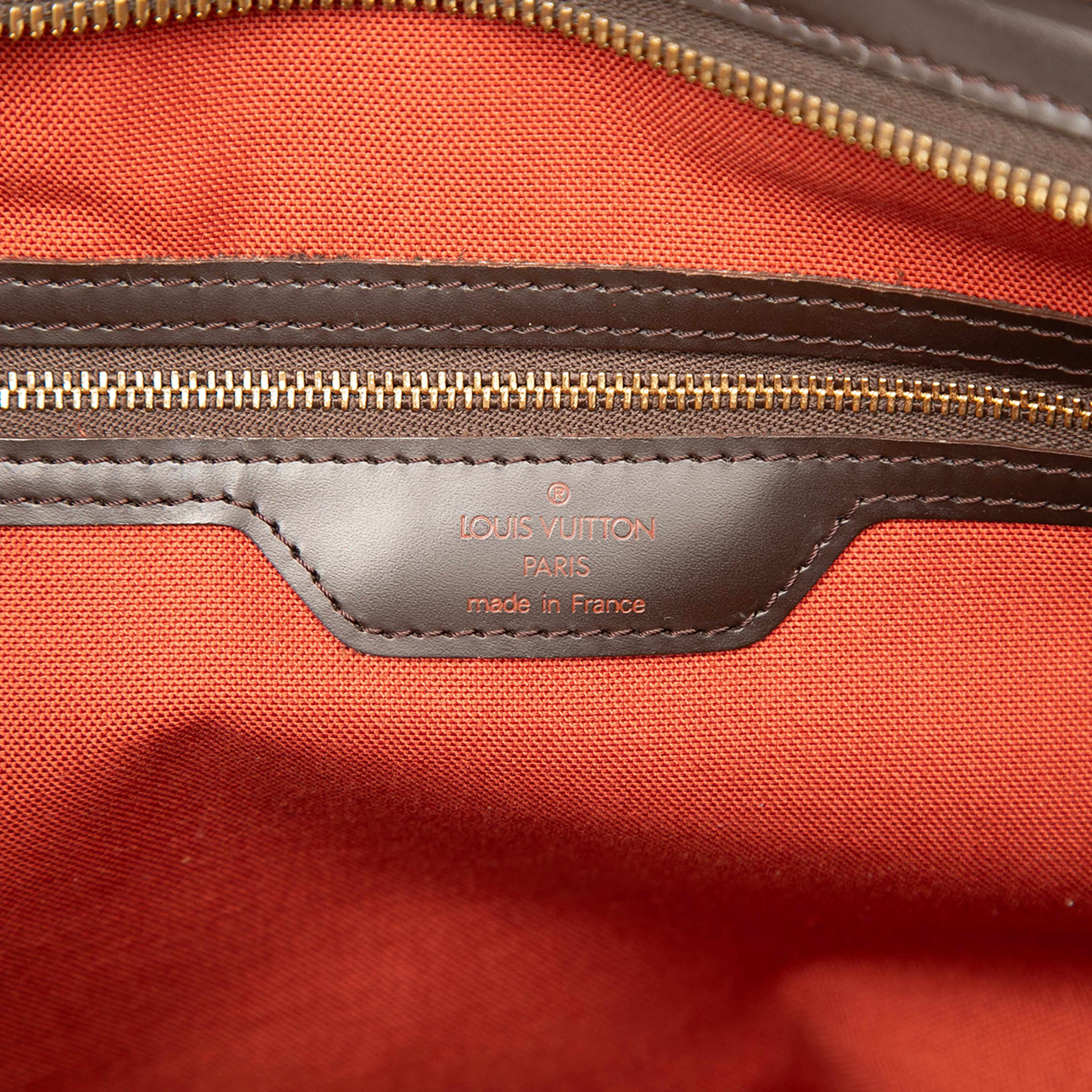 Louis Vuitton Damier Ebene Chelsea, från Luxclusif, i färgen brun. Klicka för att öppna bilden i stort format
