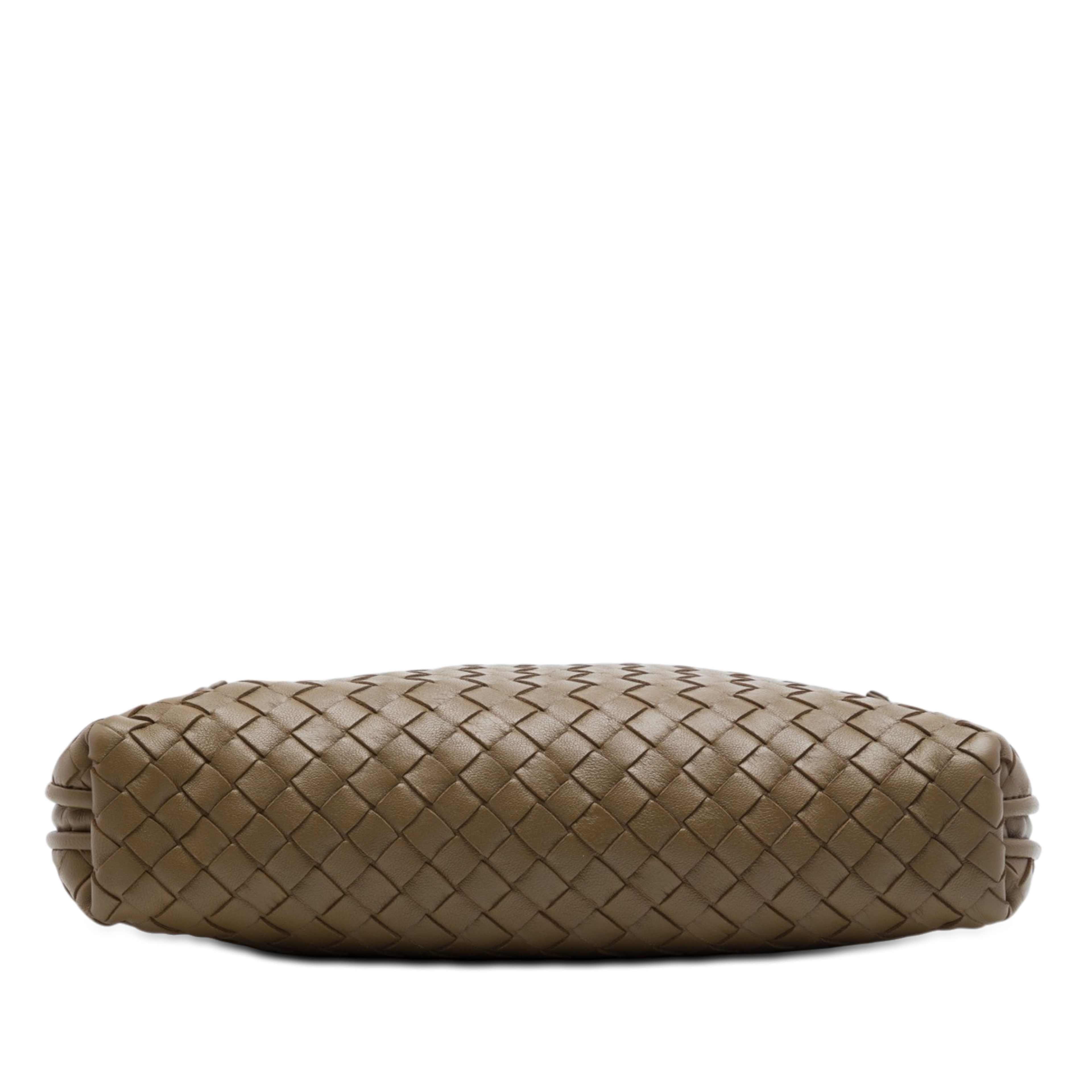 Bottega Veneta Nappa Intrecciato Nodini Crossbody, från Luxclusif, i färgen brun. Klicka för att öppna bilden i stort format