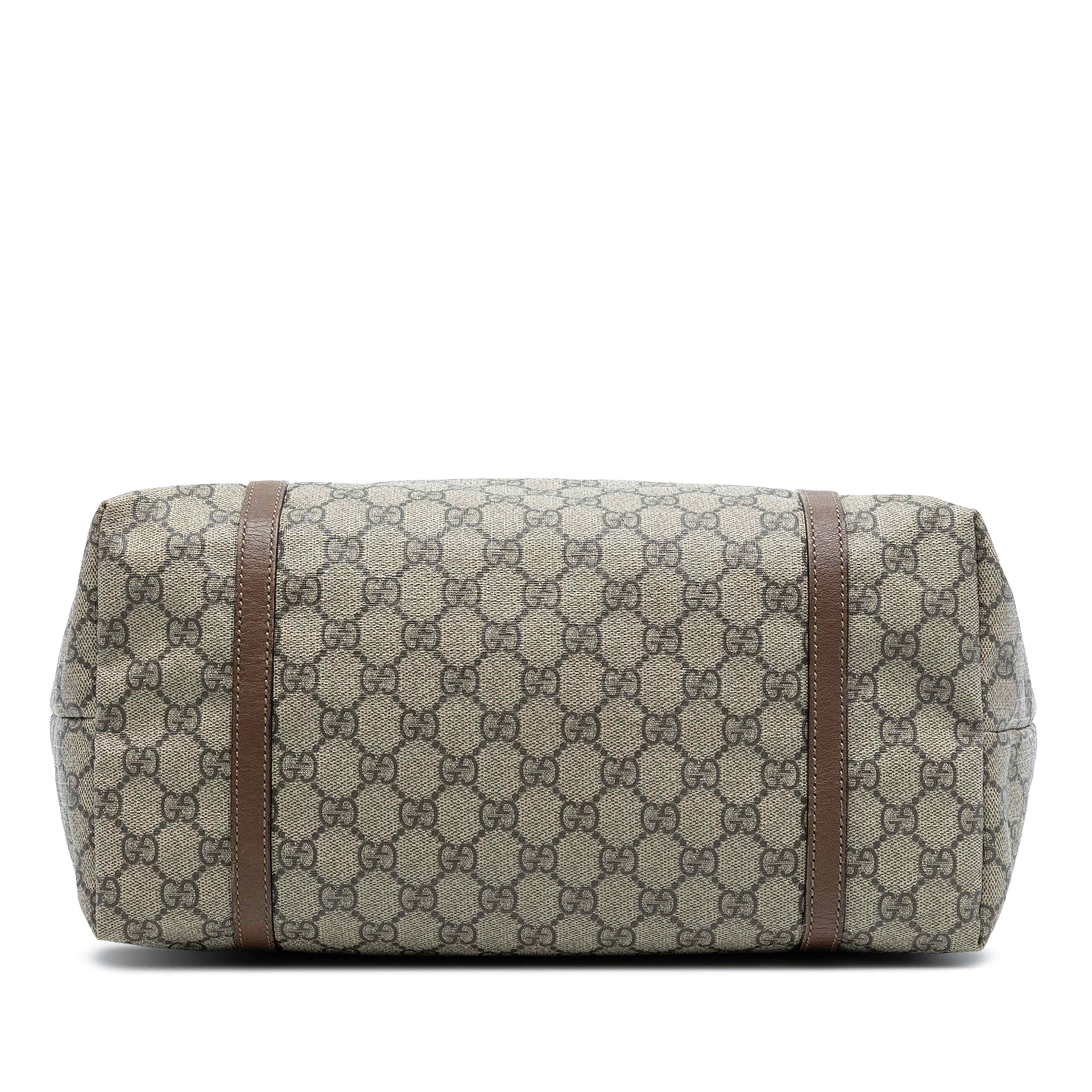 Gucci Gg Supreme Nice Tote, från Luxclusif, i färgen beige. Klicka för att öppna bilden i stort format