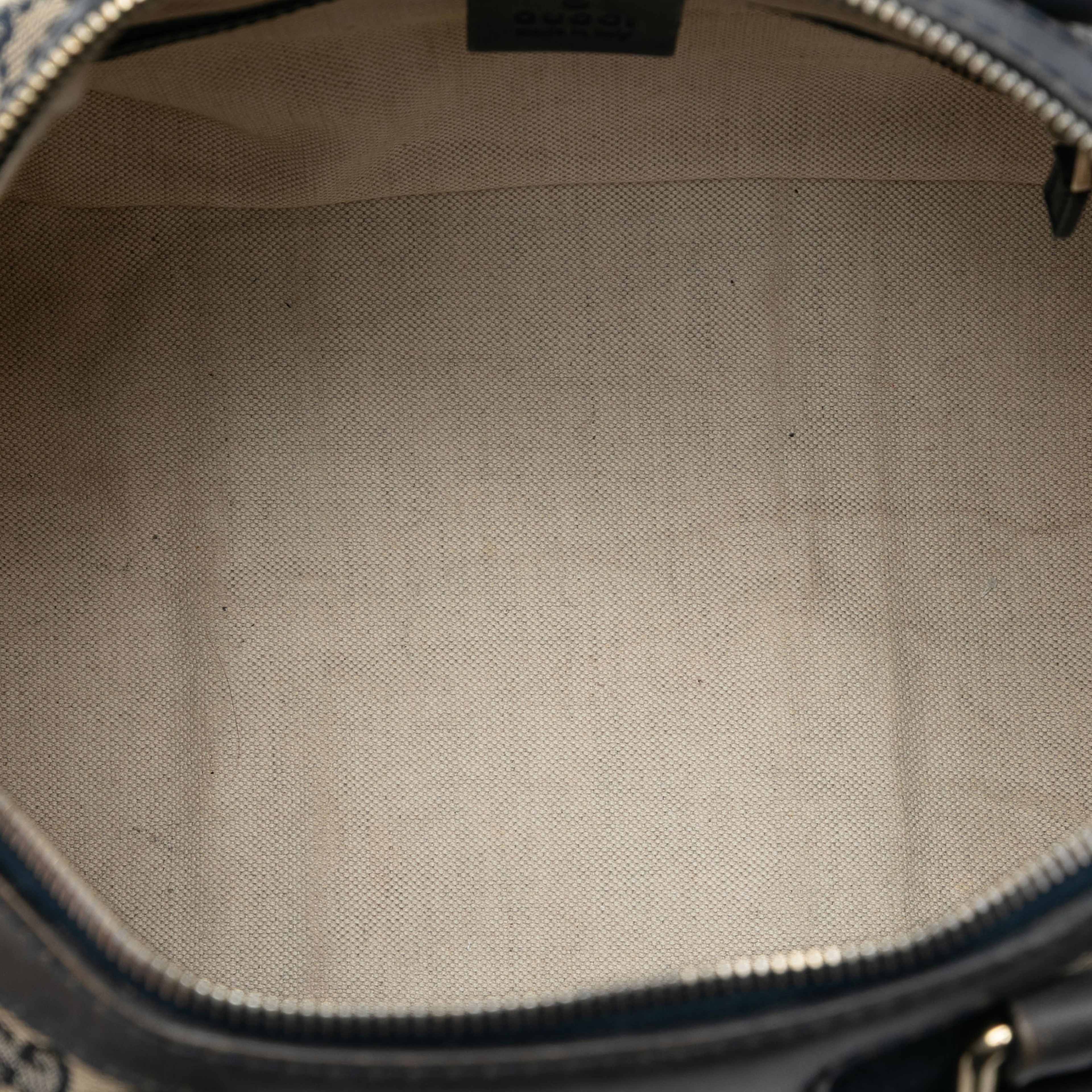 Gucci Medium Gg Canvas Web Joy Boston Bag, från Luxclusif, i färgen beige. Klicka för att öppna bilden i stort format