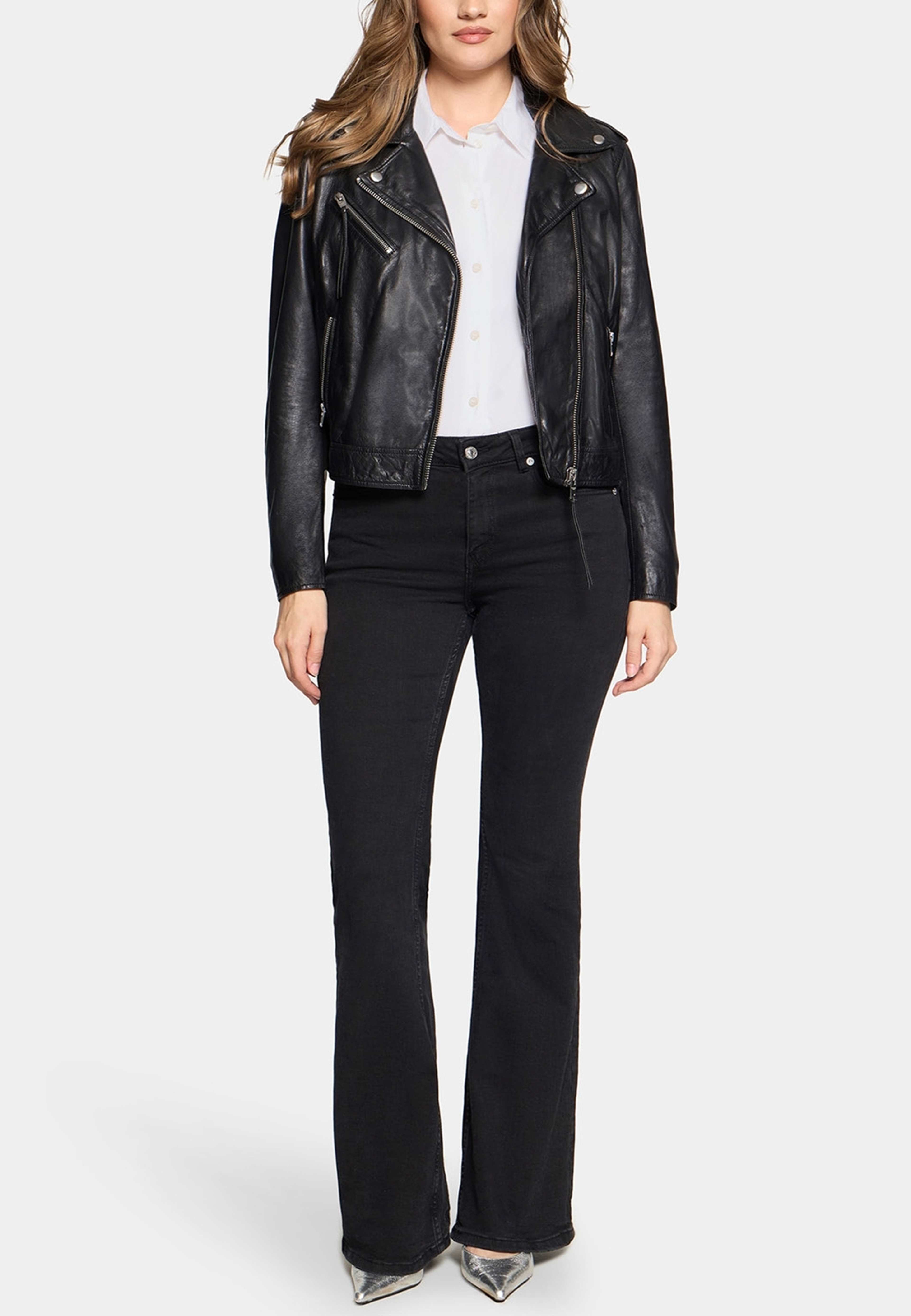 Nicole Jacket, från ROCKANDBLUE, i färgen black. Klicka för att öppna bilden i stort format