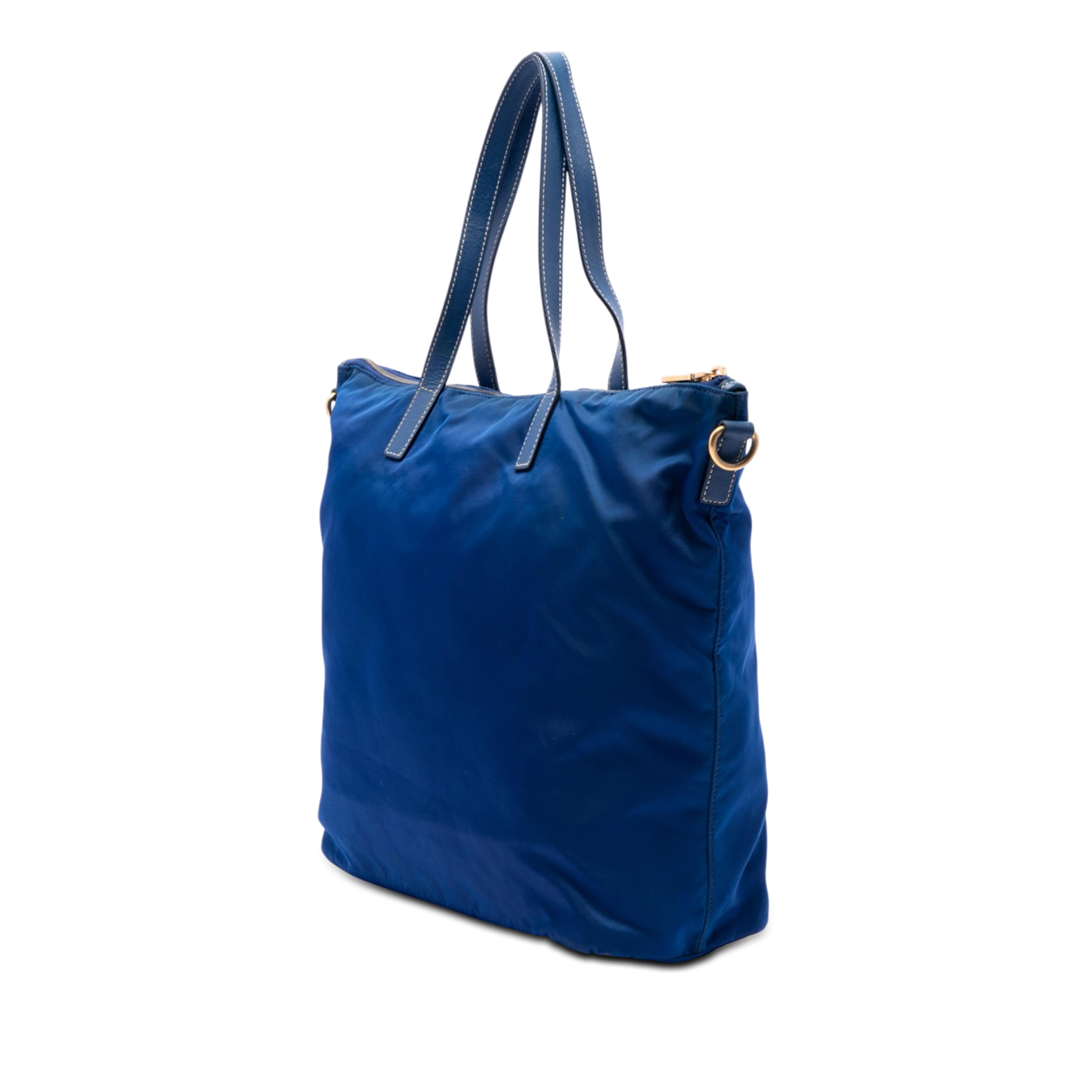 Prada Tessuto Zip Top Convertible Tote, från Luxclusif, i färgen blue. Klicka för att öppna bilden i stort format