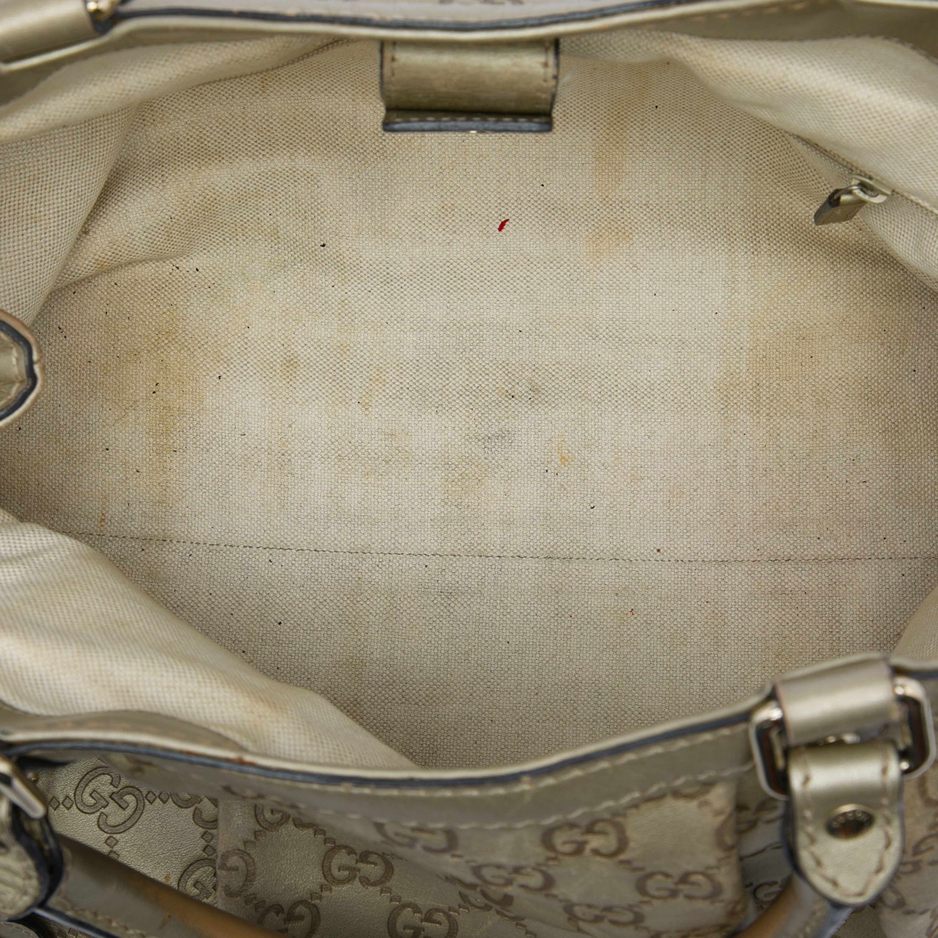 Gucci Medium Guccissima Sukey Tote, från Luxclusif, i färgen guld. Klicka för att öppna bilden i stort format