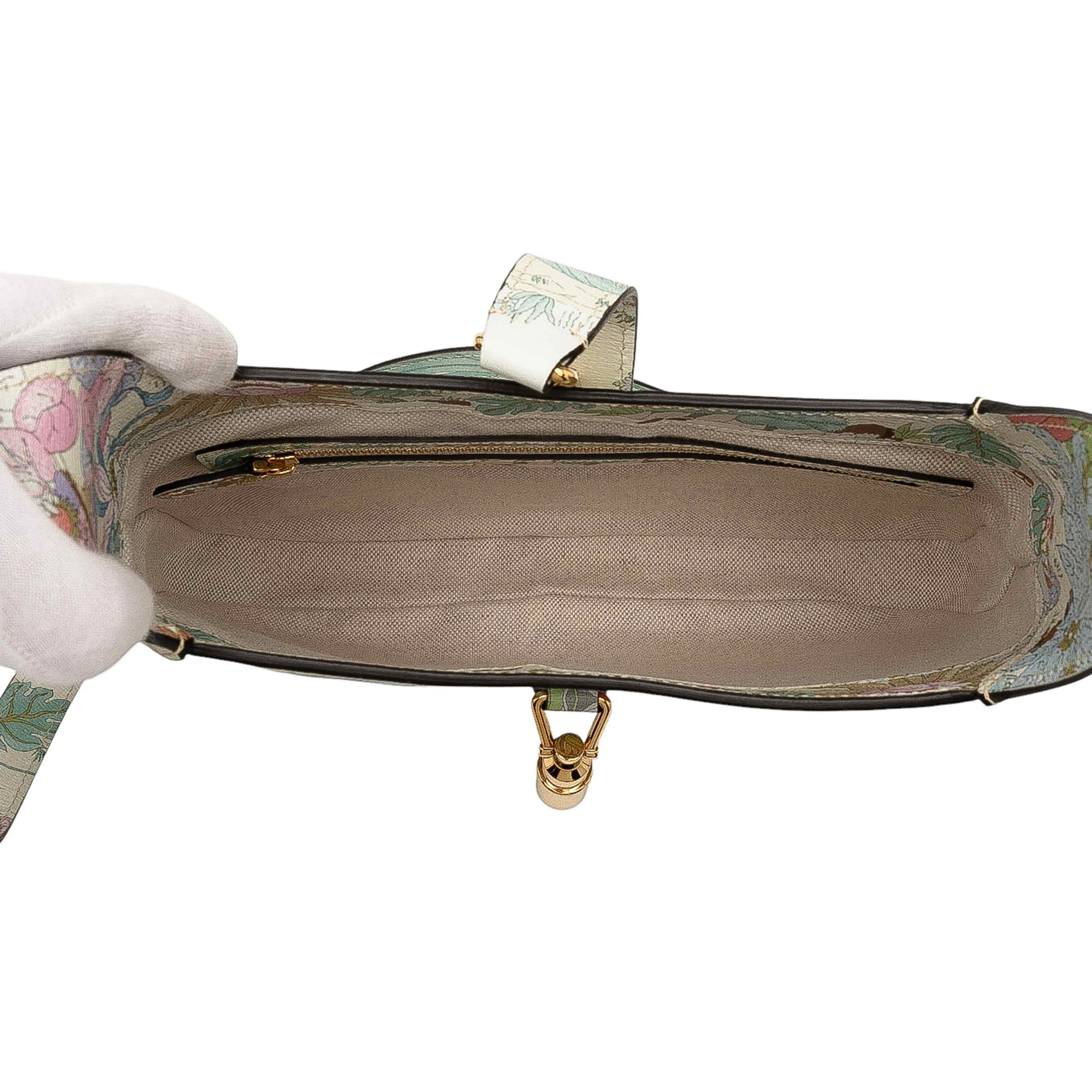 Gucci Small Calfskin Tiger Jackie 1961 Crossbody, från Luxclusif, i färgen blue. Klicka för att öppna bilden i stort format