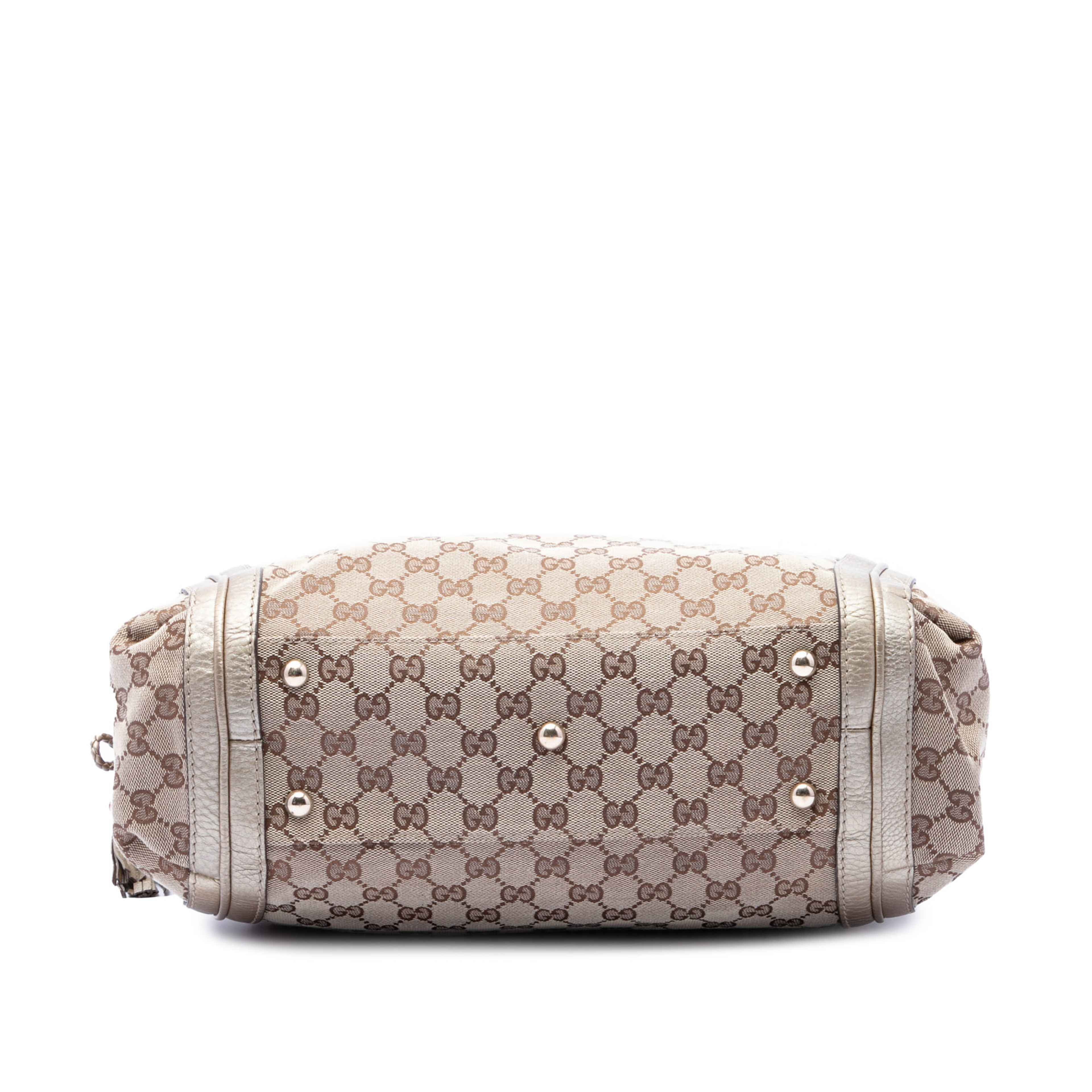 Gucci Large Gg Canvas Bella Shoulder Bag, från Luxclusif, i färgen beige. Klicka för att öppna bilden i stort format