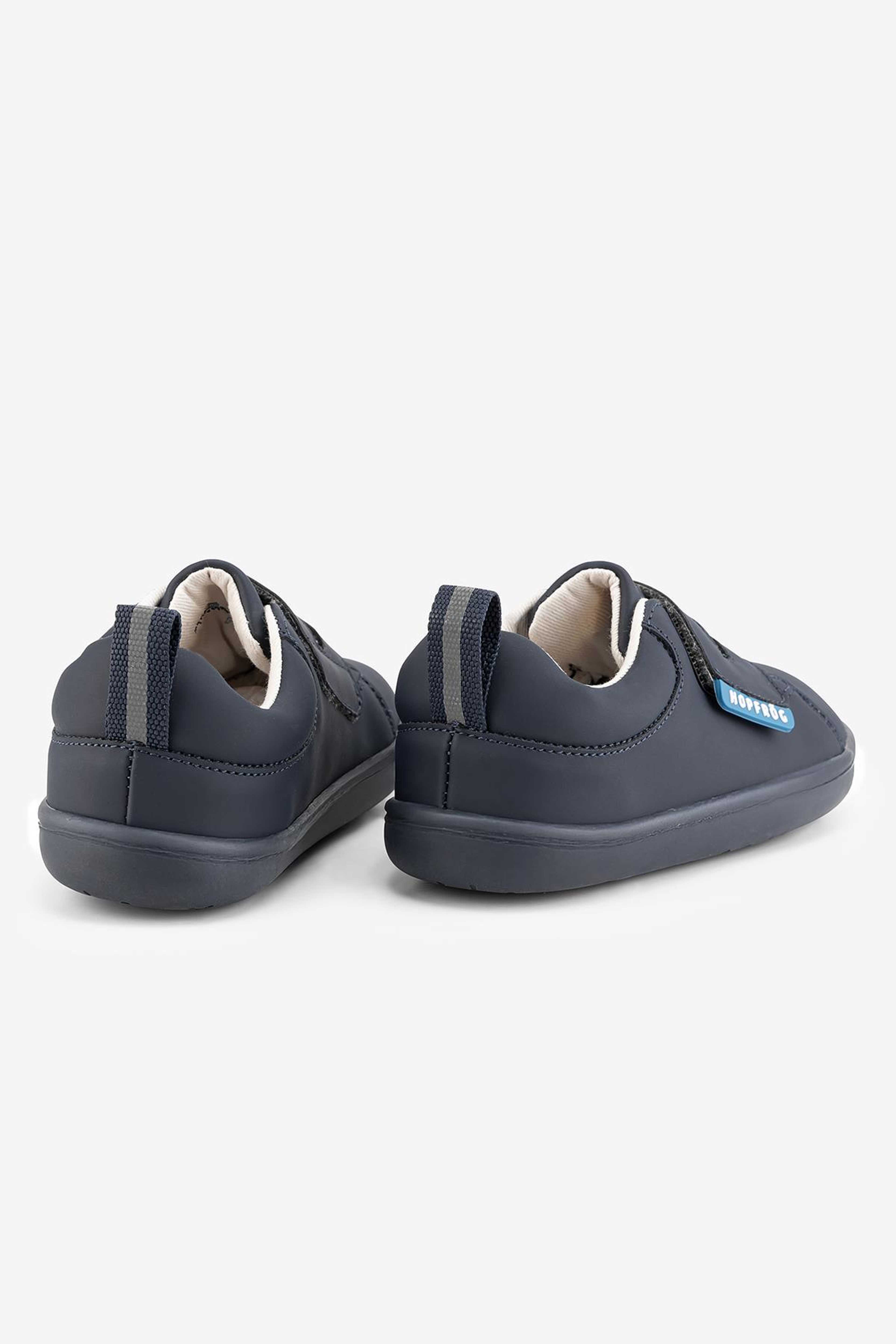 Hopfrög Smart Walker Casual Barefoot, från Minimoca, i färgen navy blue. Klicka för att öppna bilden i stort format