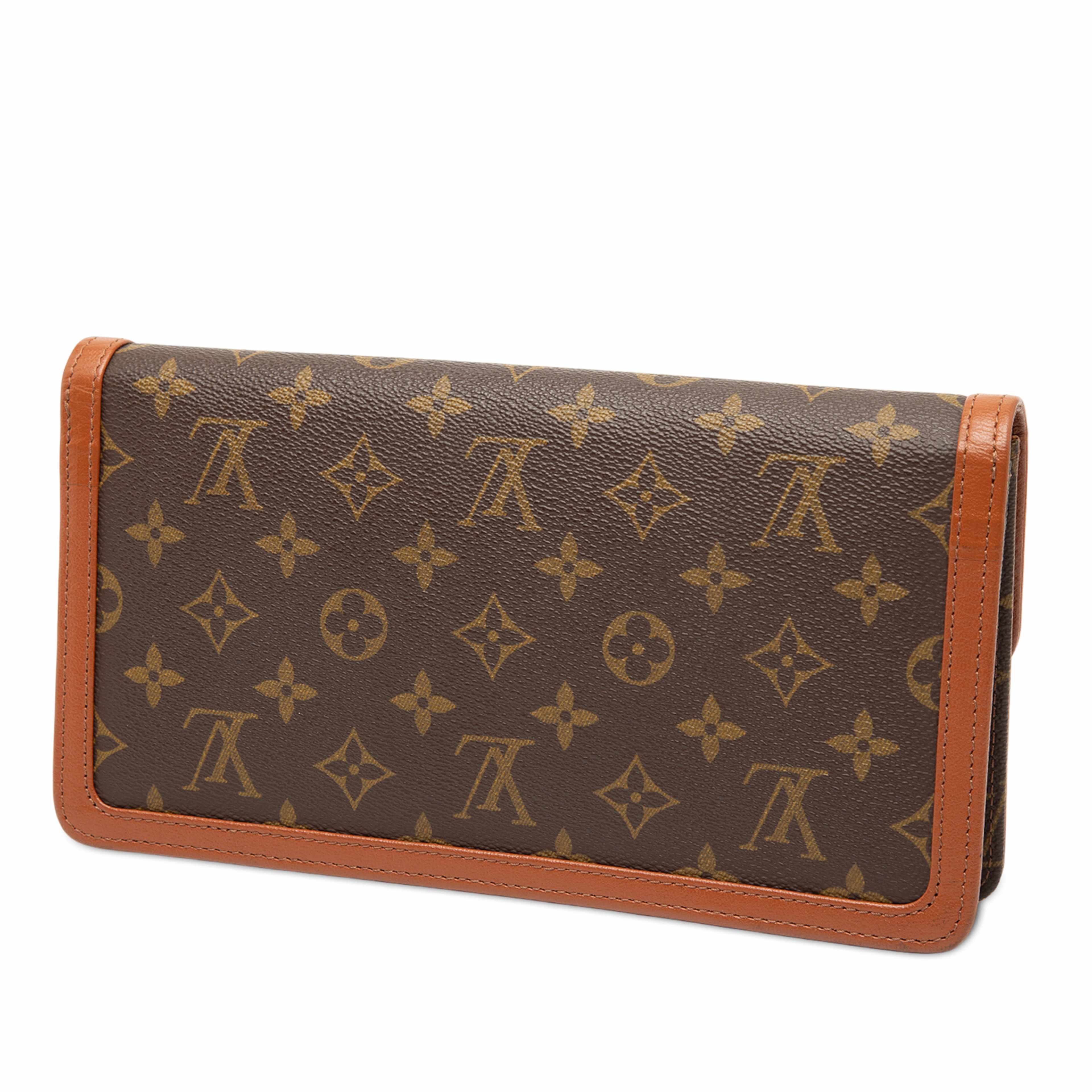 Louis Vuitton Monogram Pochette Dame Pm, från Luxclusif, i färgen brown. Klicka för att öppna bilden i stort format
