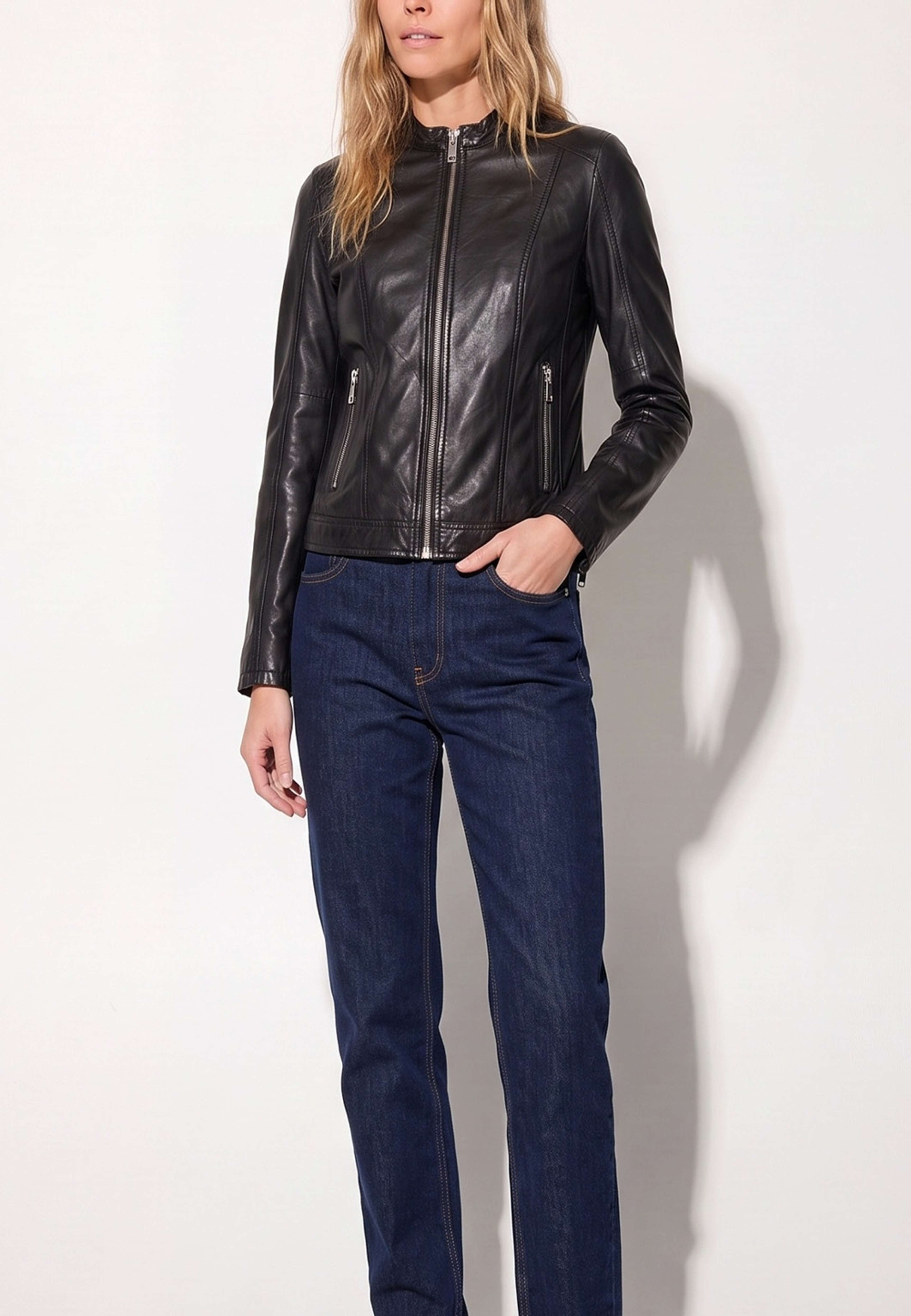 Izzie Jacket, från ROCKANDBLUE, i färgen black. Klicka för att öppna bilden i stort format