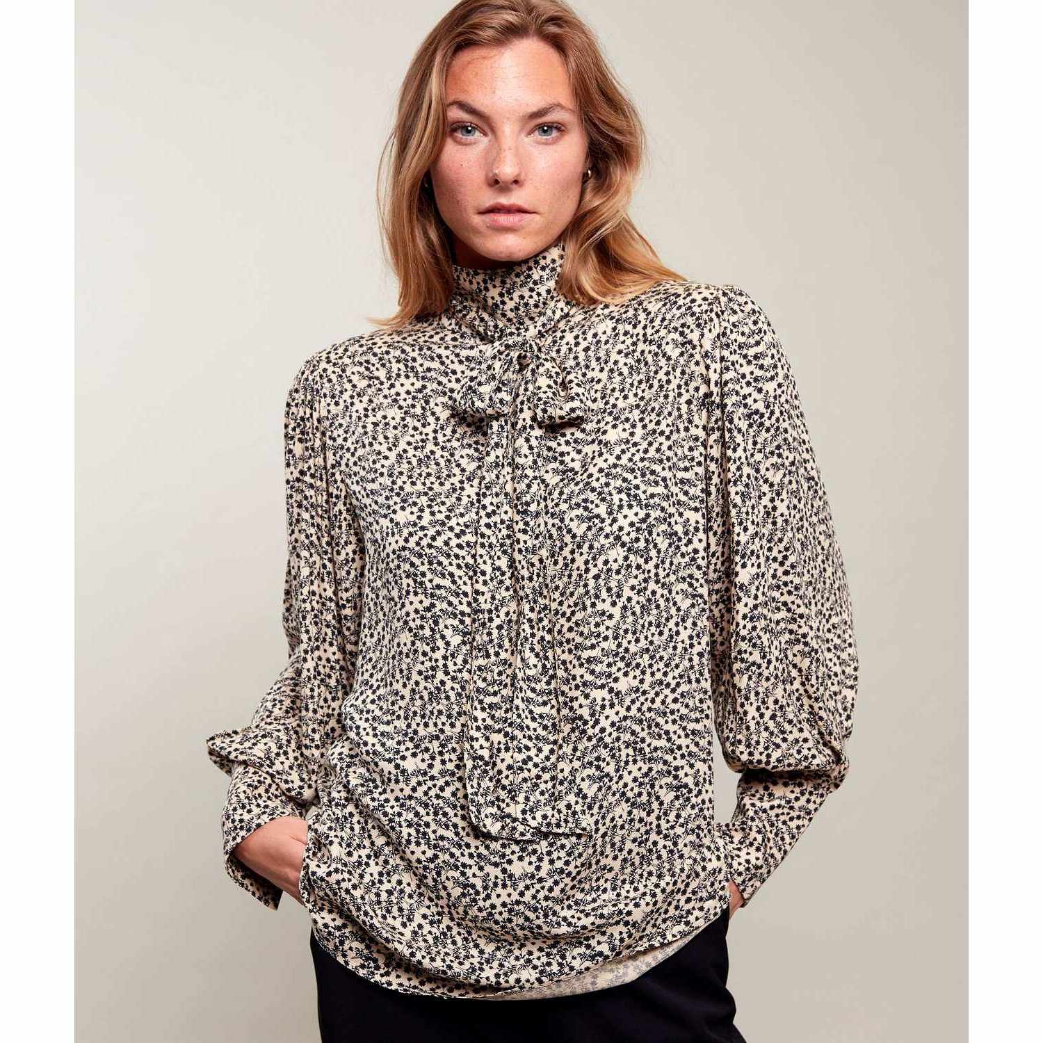 Lisa Blouse