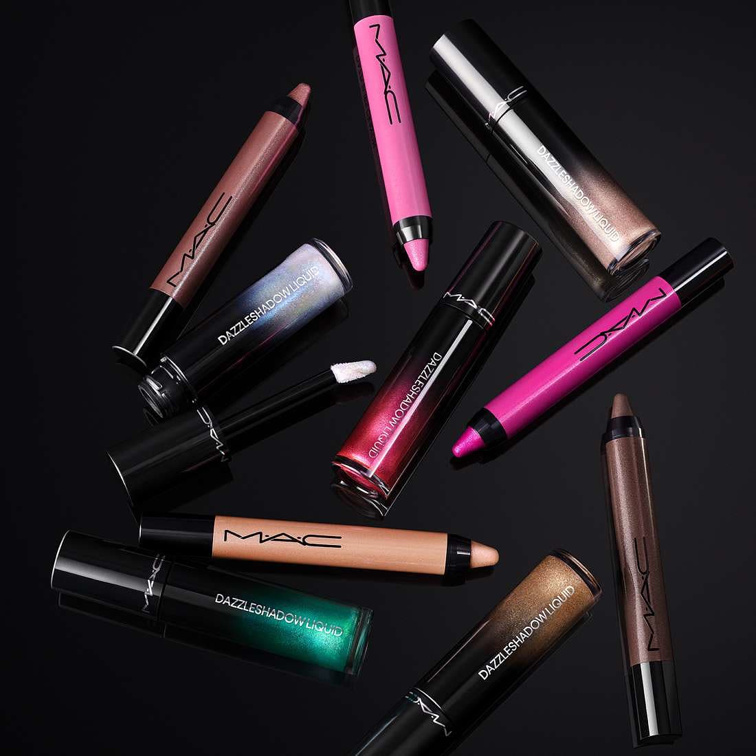 Lipstick Pencil Crayon, från MAC Cosmetics, i färgen Lunar Violet.