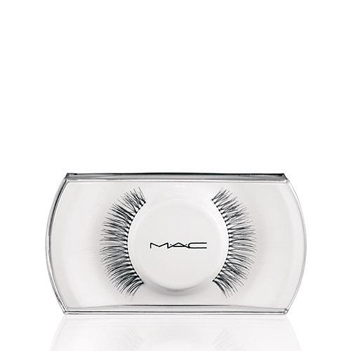 Lash, från MAC Cosmetics, i färgen 04.