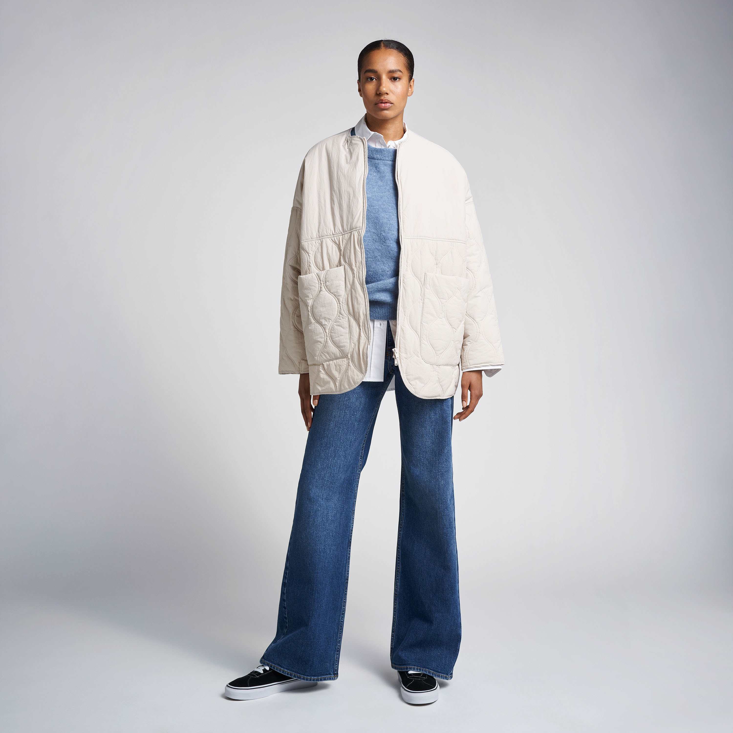 Quiltad jacka RAY, från Carin Wester, i färgen Moonbeam.