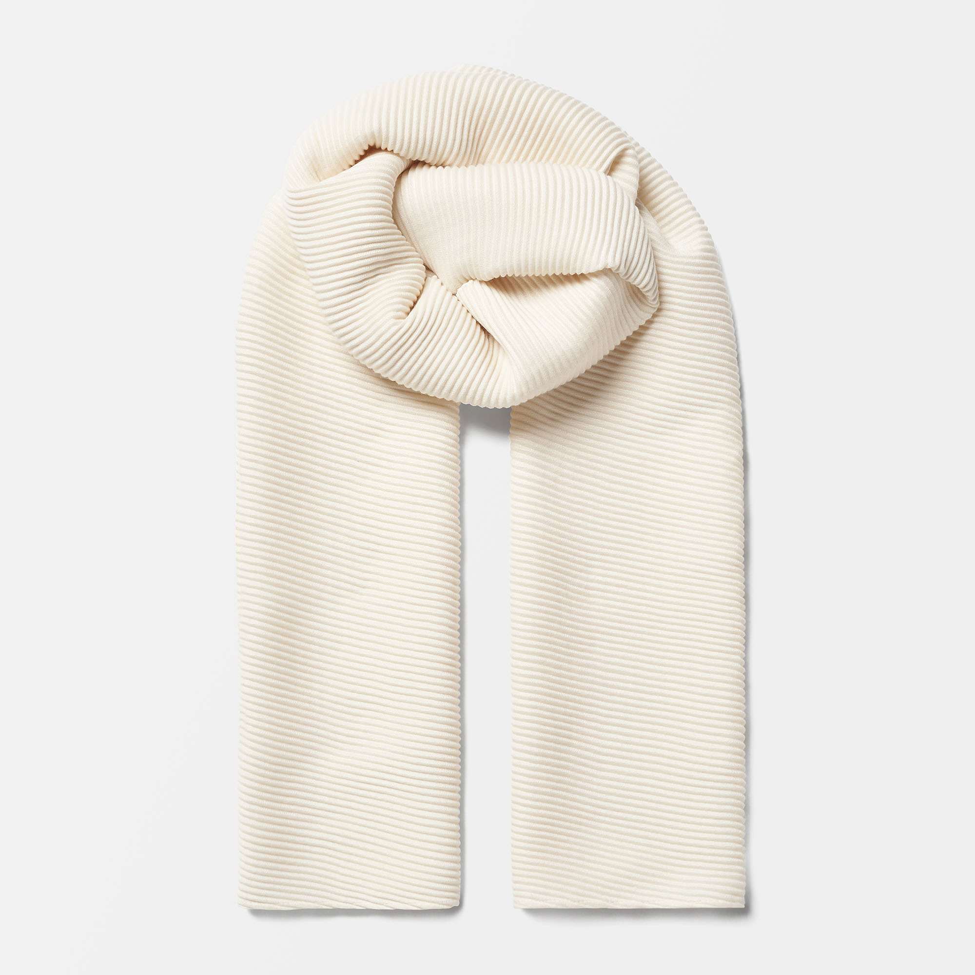 Plisserad scarf CARA, från Wera, i färgen Off White.
