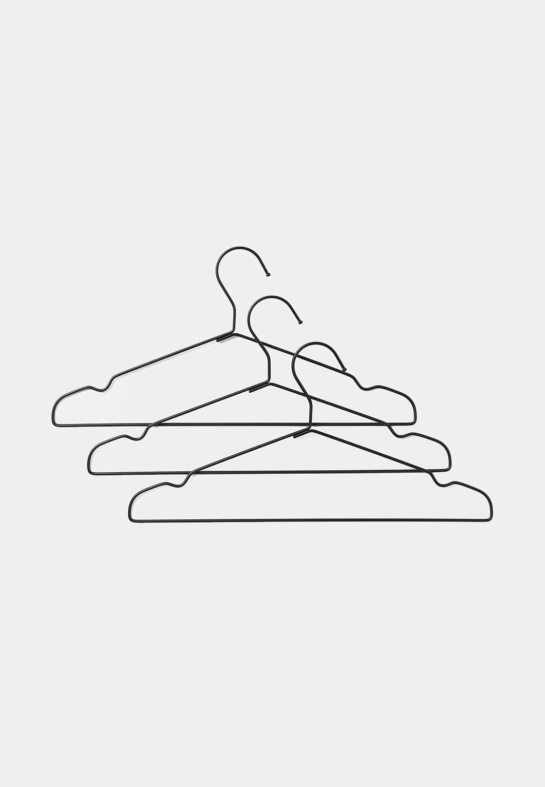 Galge i metall, 3-pack, från Åhléns Home, i färgen Black.