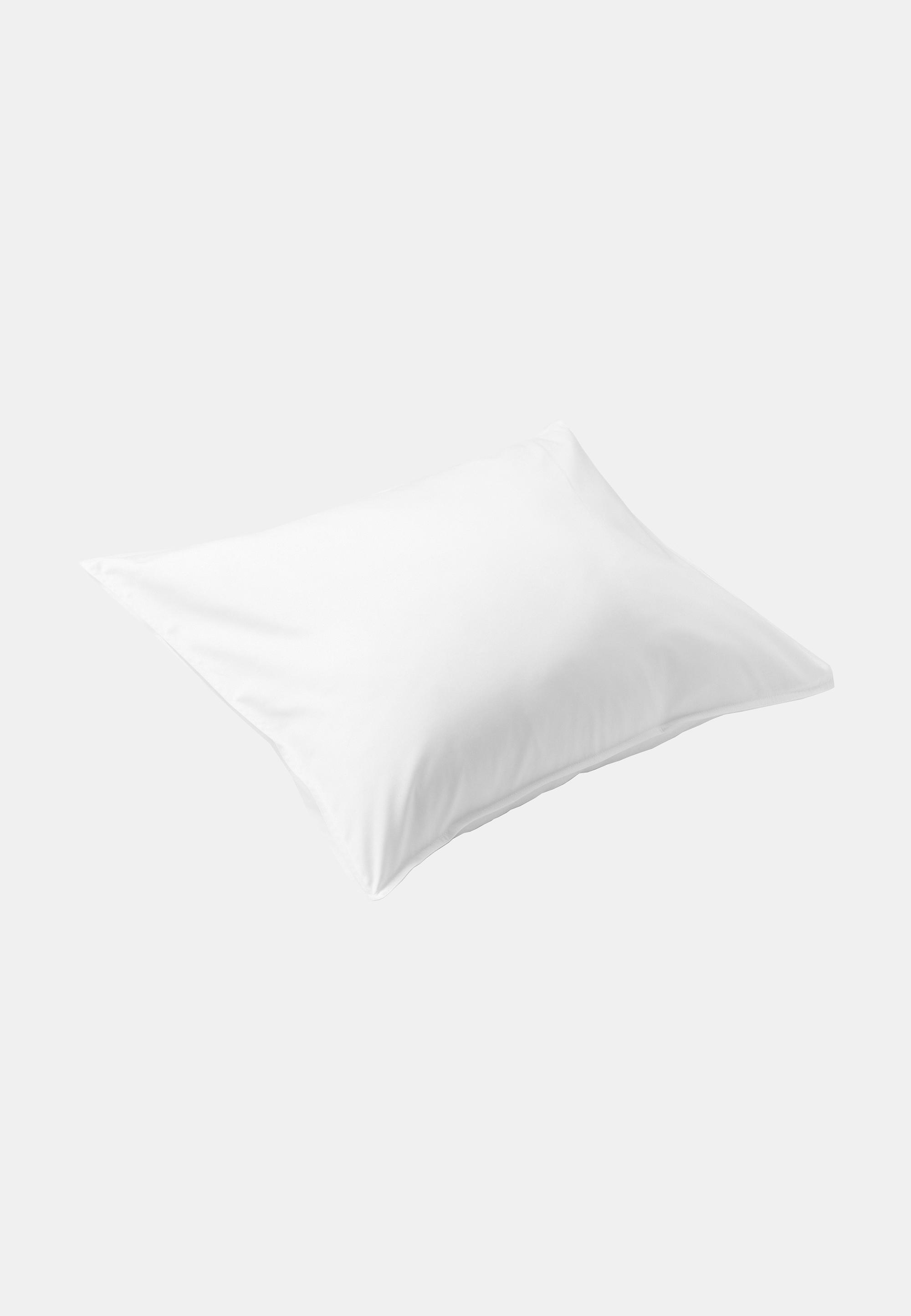 Enfärgat örngott i satin 50x60 cm, från VIDE, i färgen White.