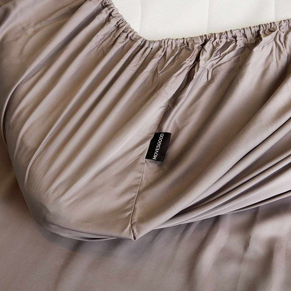 Bamboo Fitted Sheet 90x200 cm, från Movesgood, i färgen Grey.