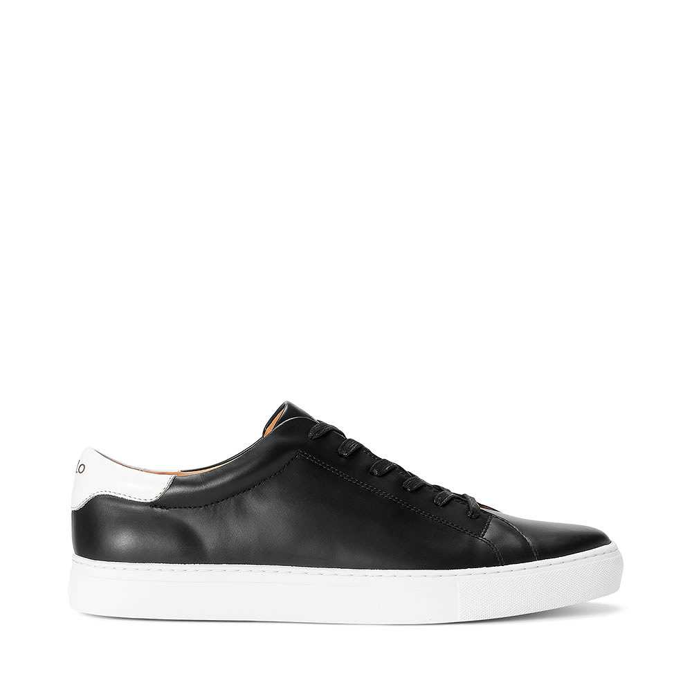 Jermain Leather Sneaker, från Ralph Lauren, i färgen Black.