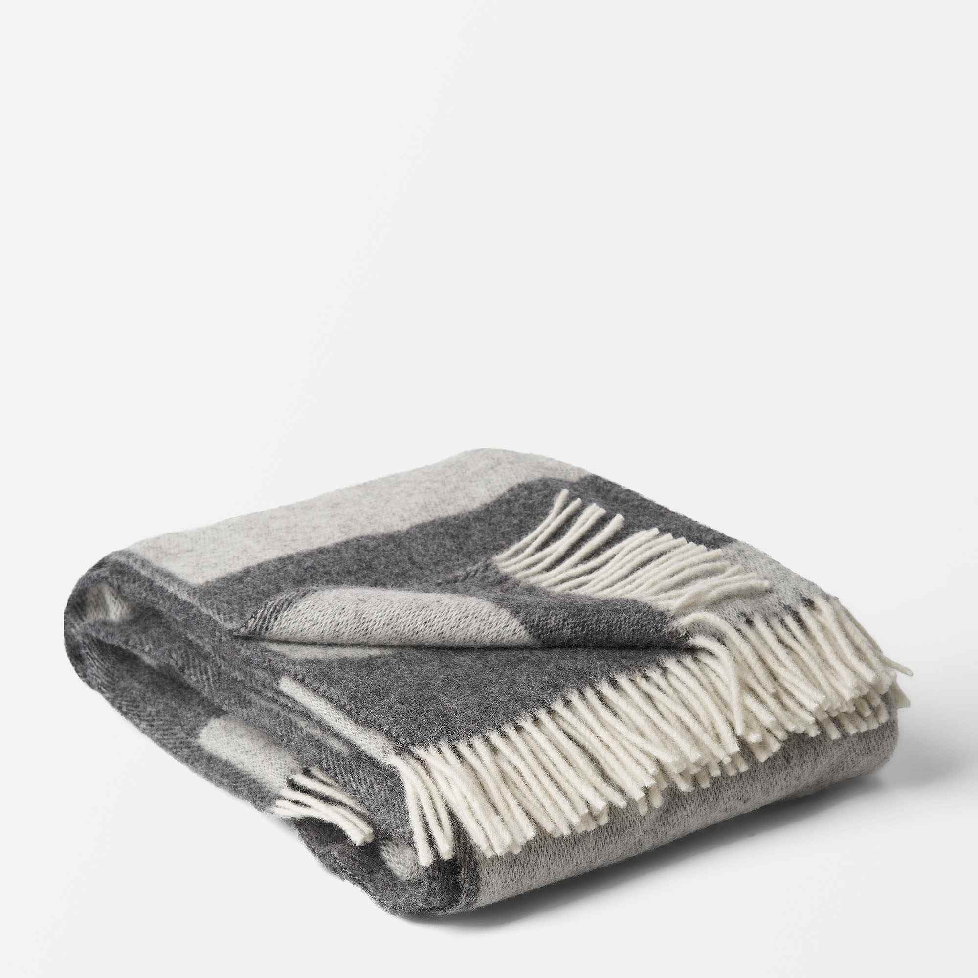 Ullpläd WAVE, från Klippan, i färgen Grå/Grå.