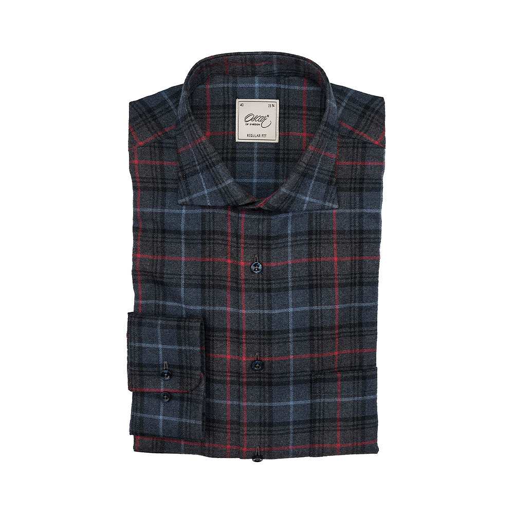 Checked Flannel Regular Fit Shirt, från Oscar of Sweden, i färgen Indigo Blue Check.