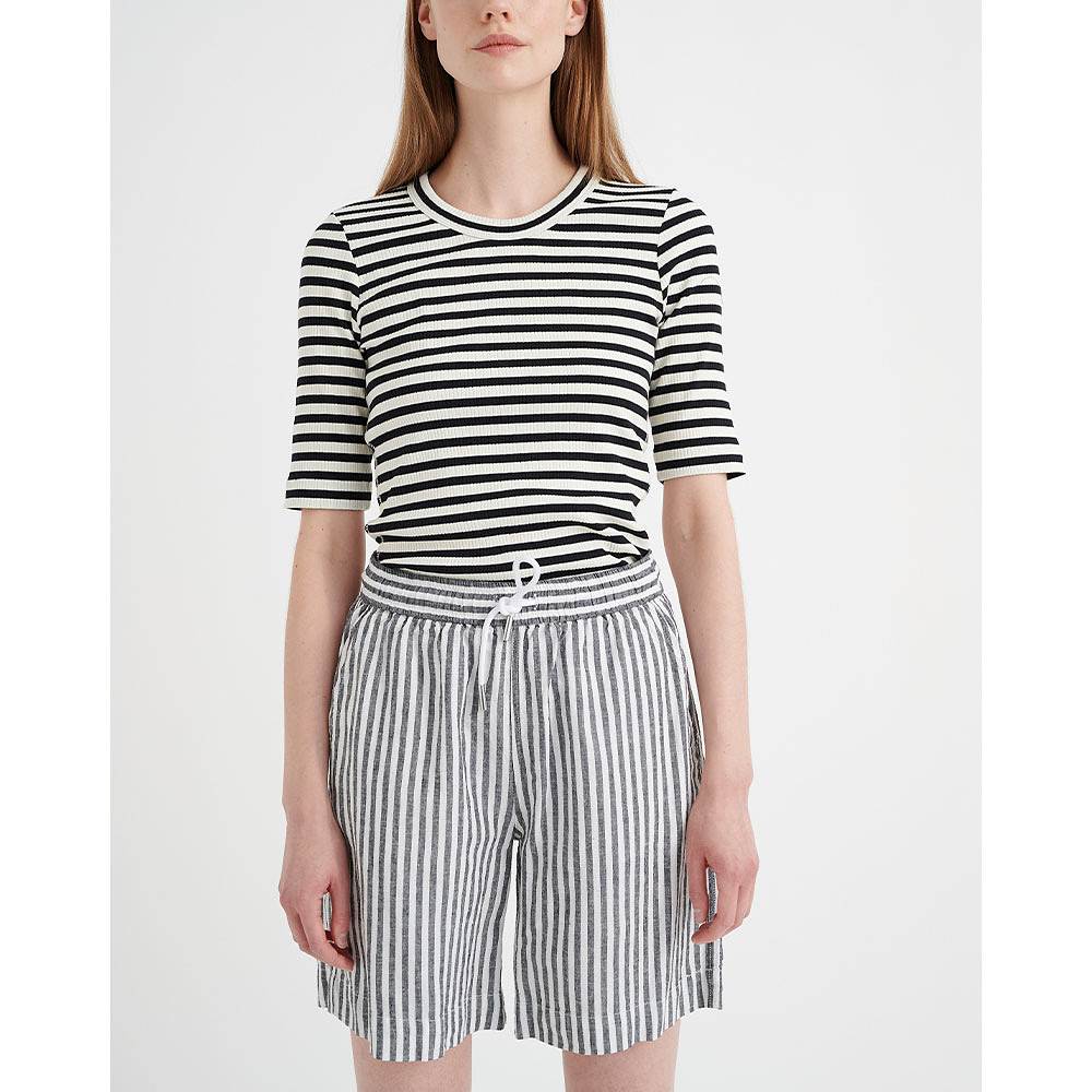 DagnaIW Striped T-Shirt, från Inwear, i färgen Black / Whisper White.