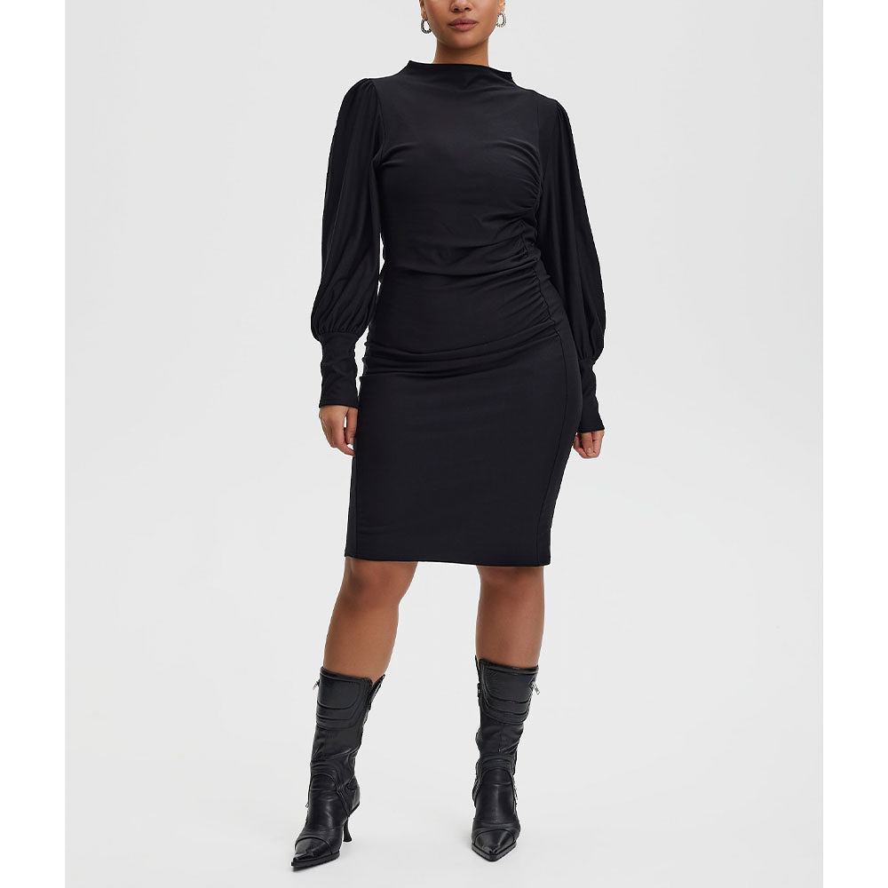 RifaGZ Puff Dress, från Gestuz, i färgen Black.