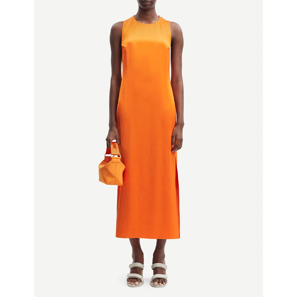 Ellie dress 14773, från SAMSOE SAMSOE, i färgen Russet Orange.