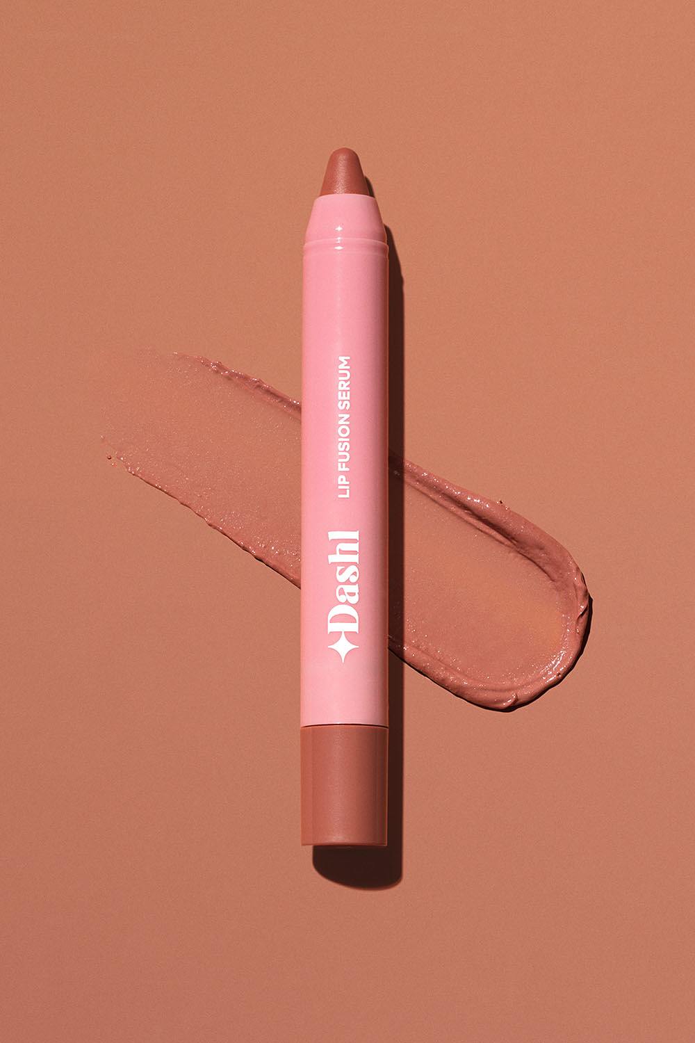 Lip Fusion Serum, från DASHL, i färgen Biscotti Blush.