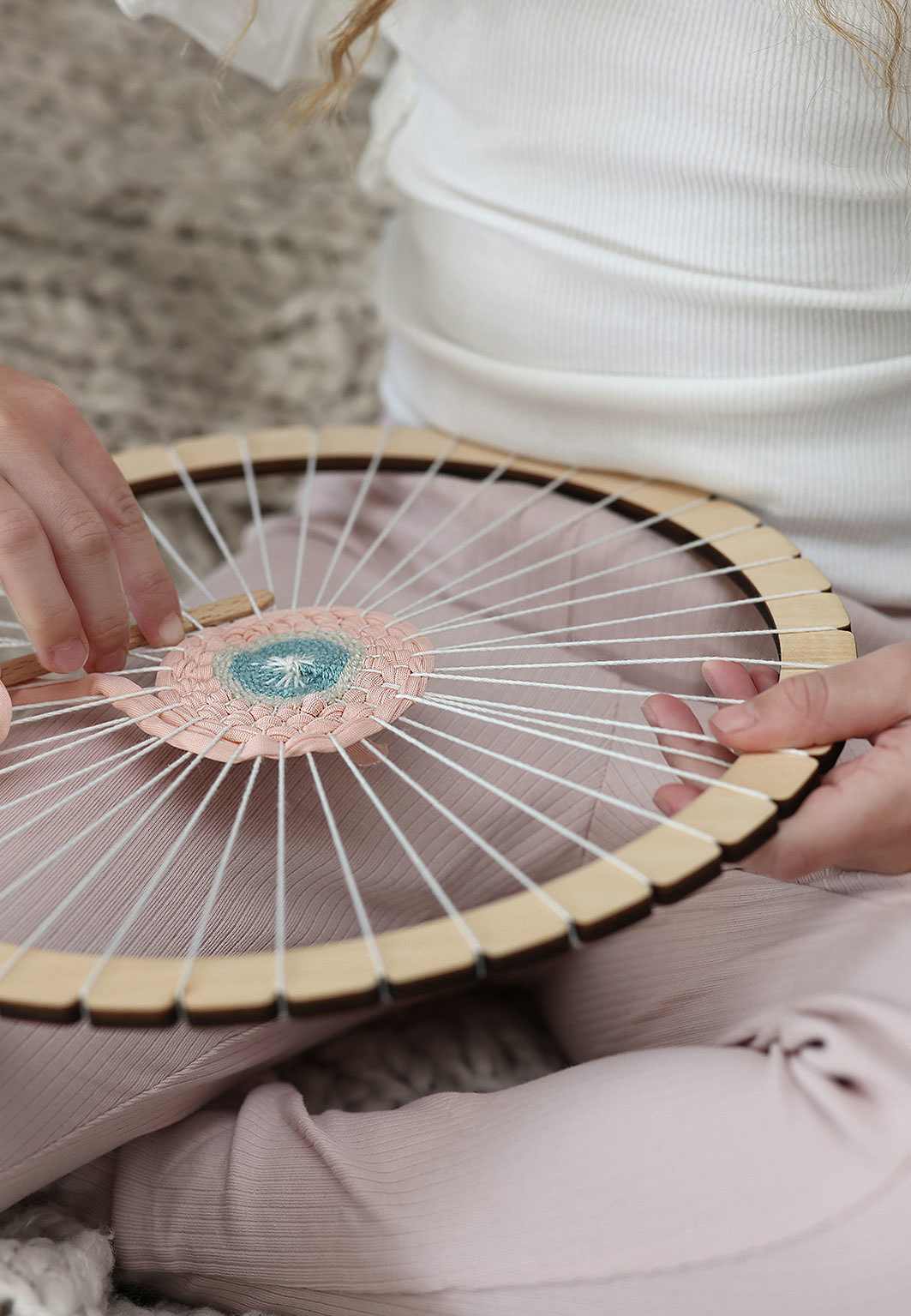 Micki Vävram Rund 30 Cm