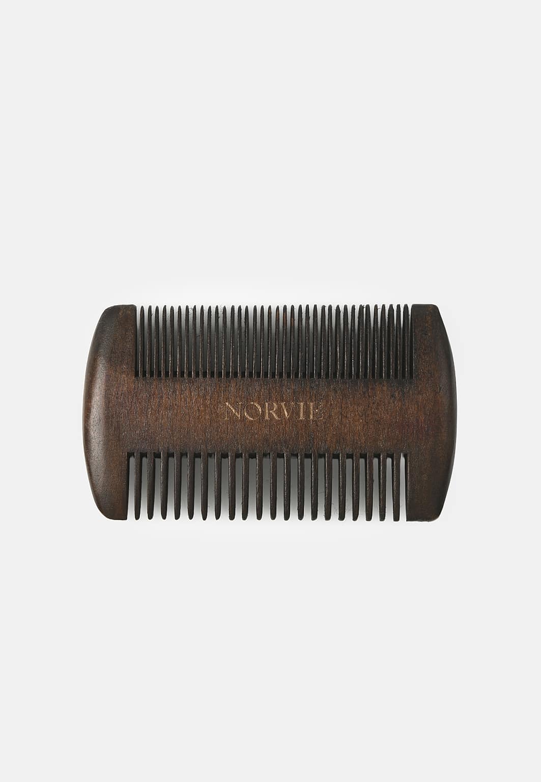 The Daily Beard Comb, från NORVIE, i färgen Dk Brown.