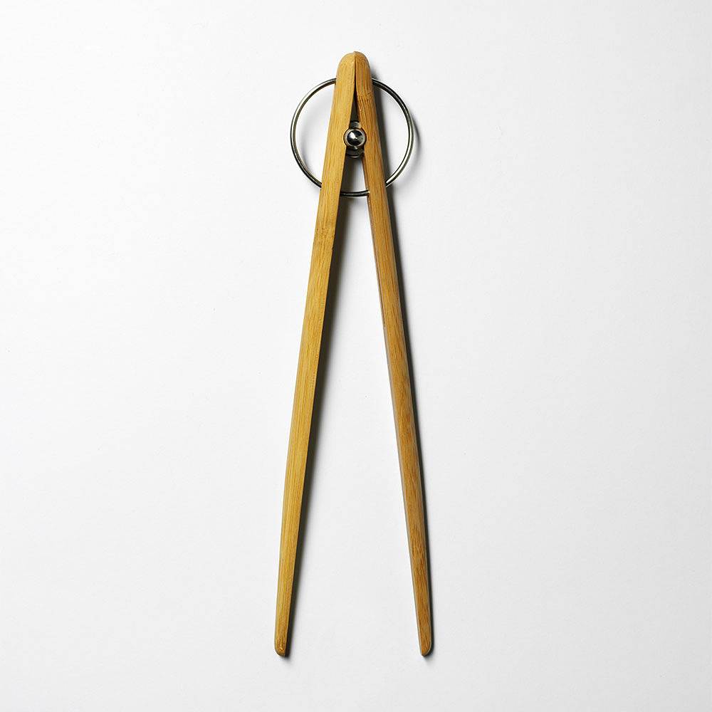 Pick Up Large, från Design House Stockholm, i färgen Bamboo.