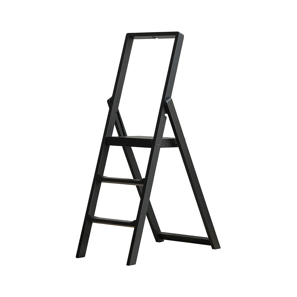 Step stepladder, från Design House Stockholm, i färgen Black.