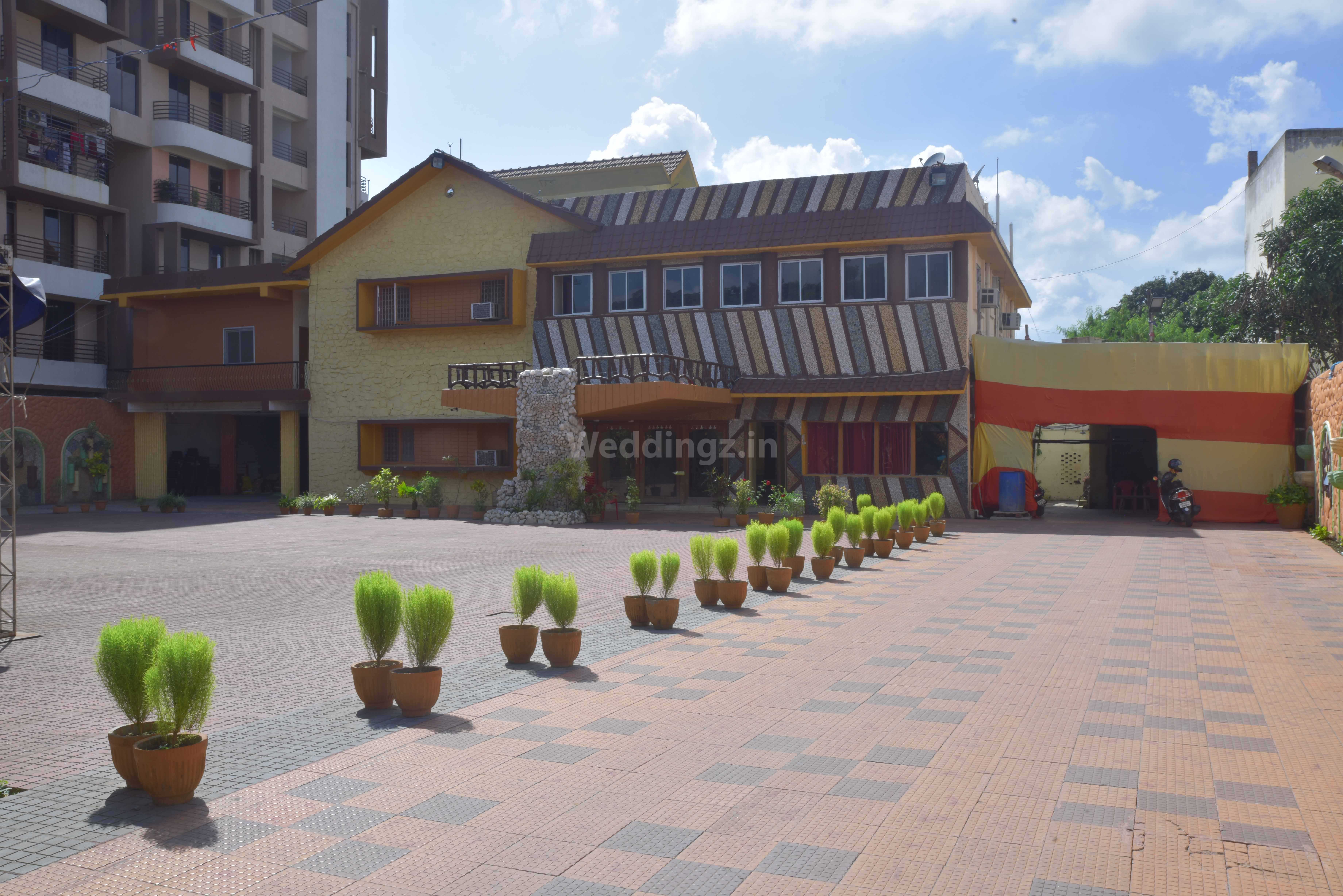 Manya Palace