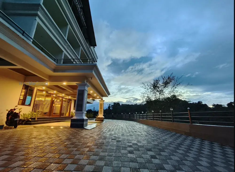 De Royale Montana Hotel And Resort
