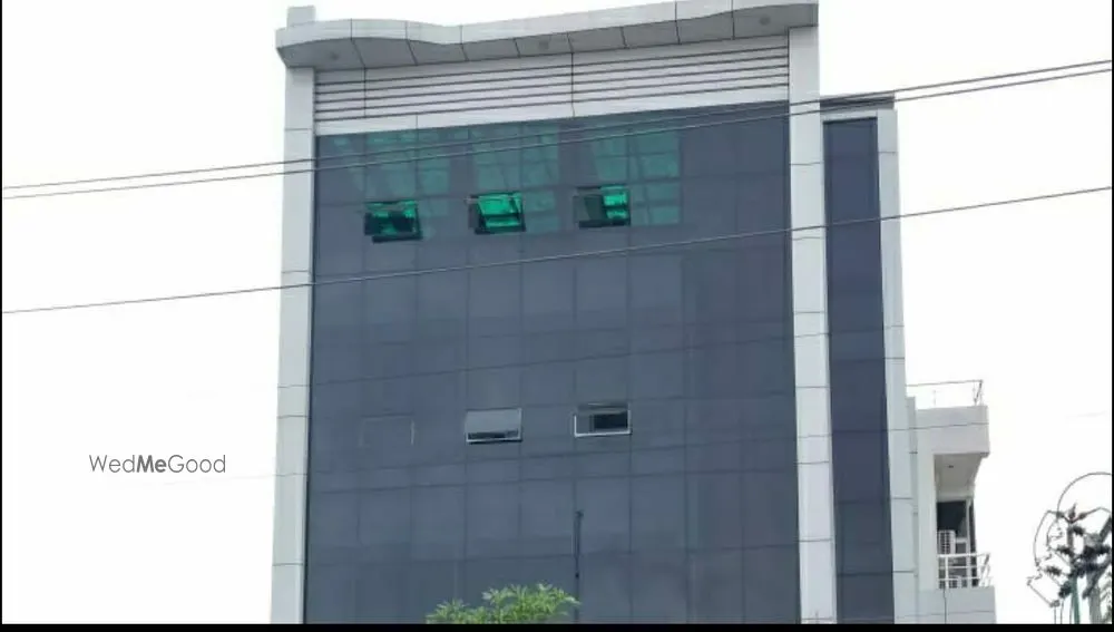 Aakash Inn