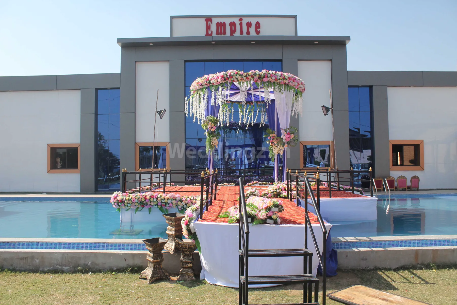 Empire Resort